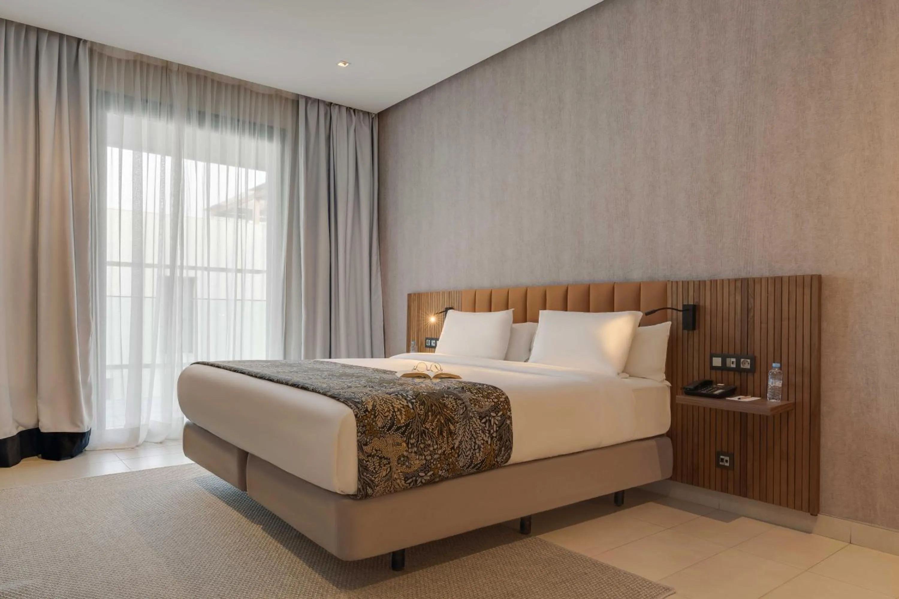 Bedroom, Bed in Pestana Casablanca, Seaside Suites & Residences
