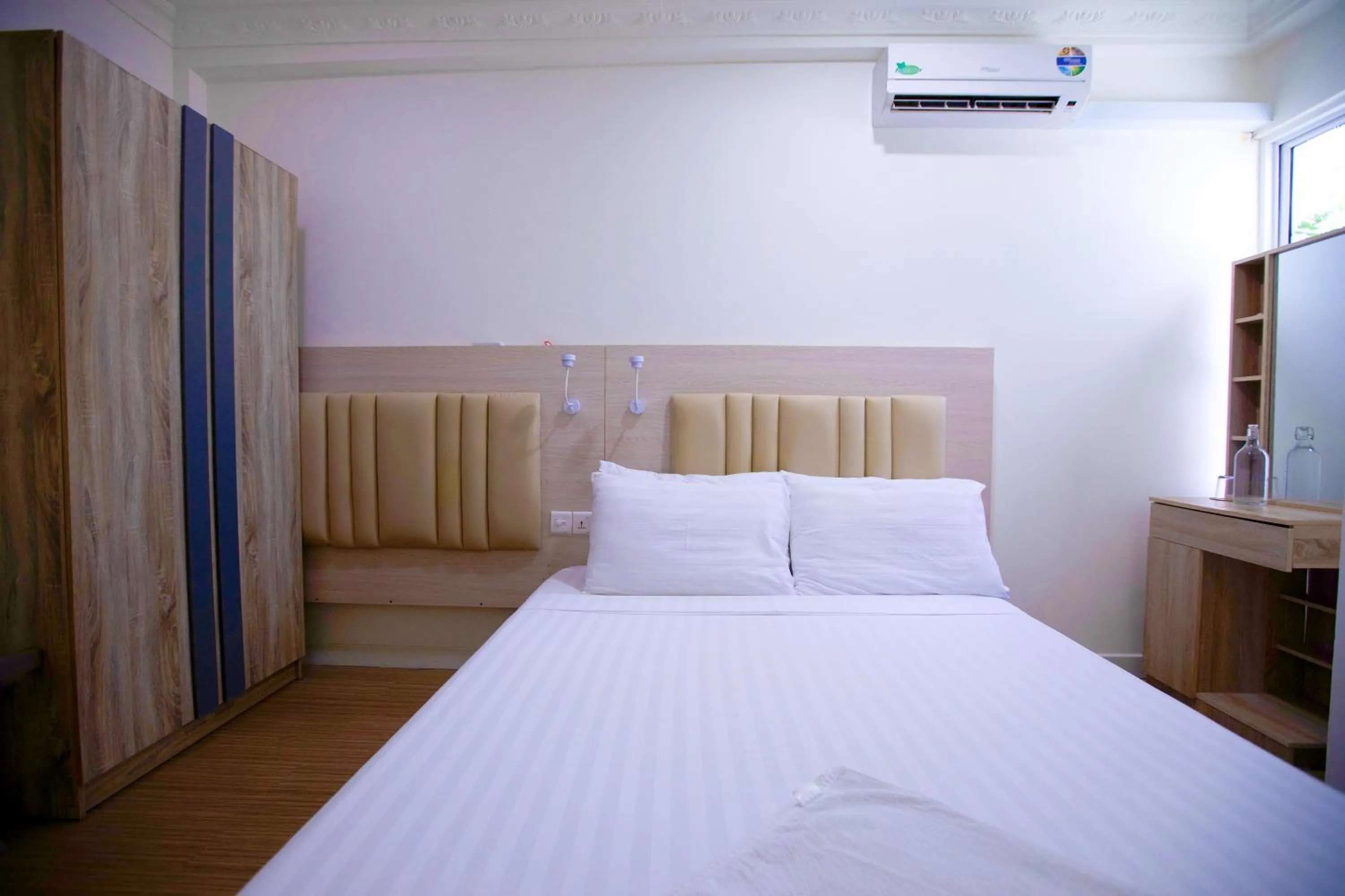 Bedroom, Bed in Keyla Inn