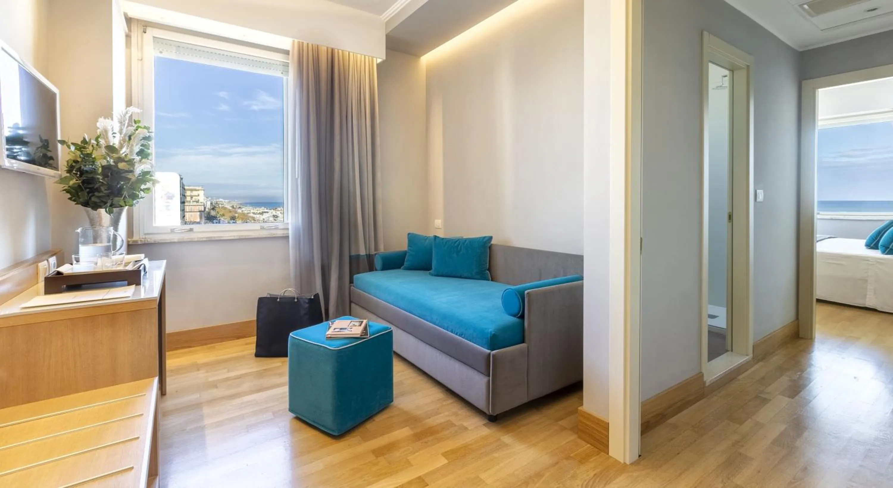 Bedroom, Bed in Hotel Abner's