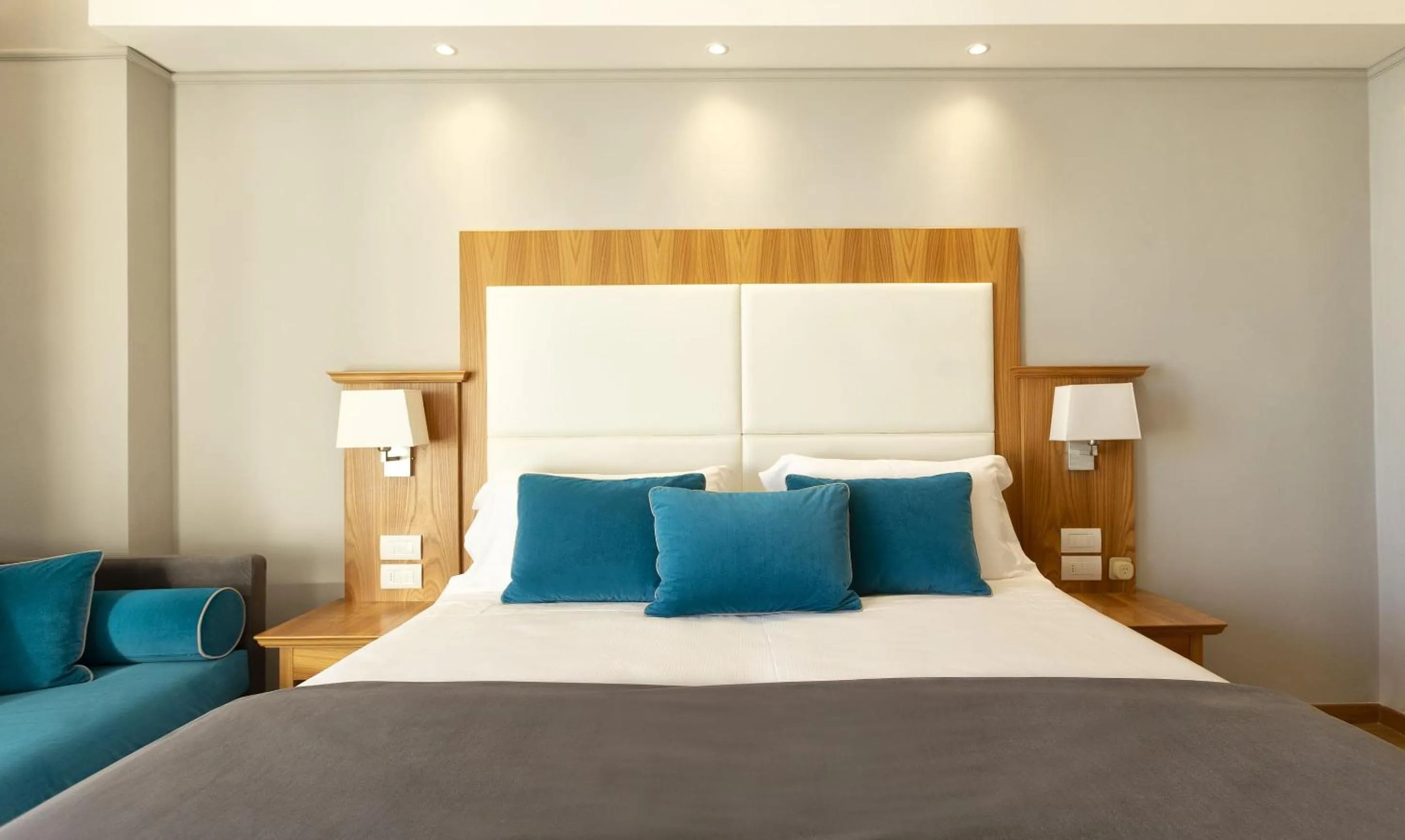 Bed in Hotel Abner's