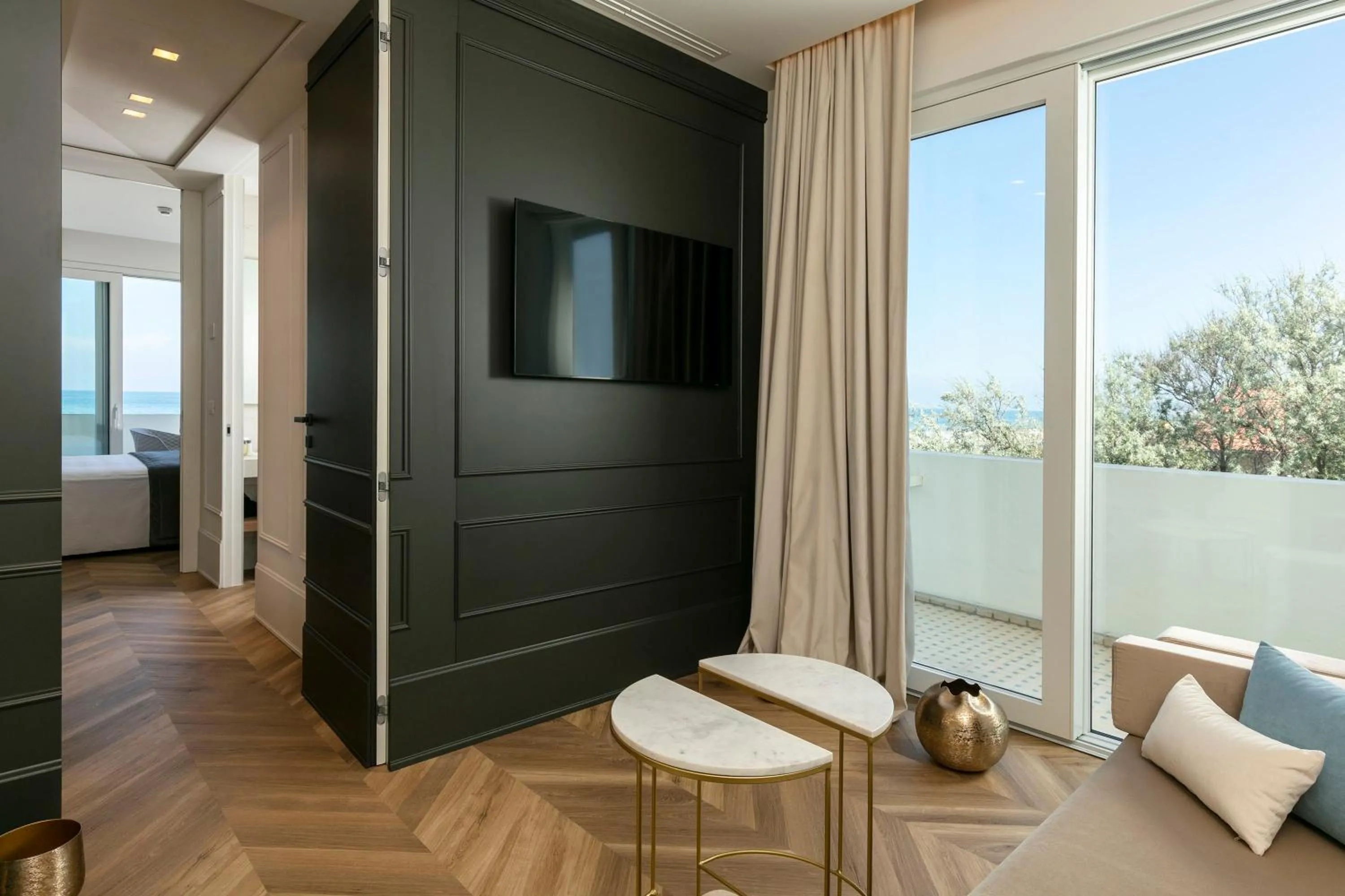 TV and multimedia in Hotel Abner's