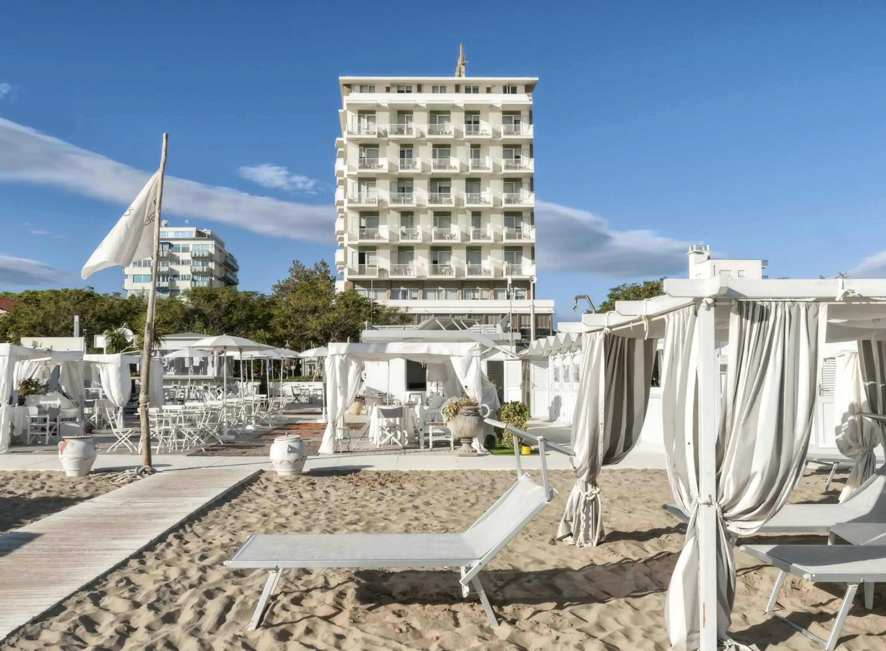Property building in Hotel Abner's Property building in Hotel Abner's