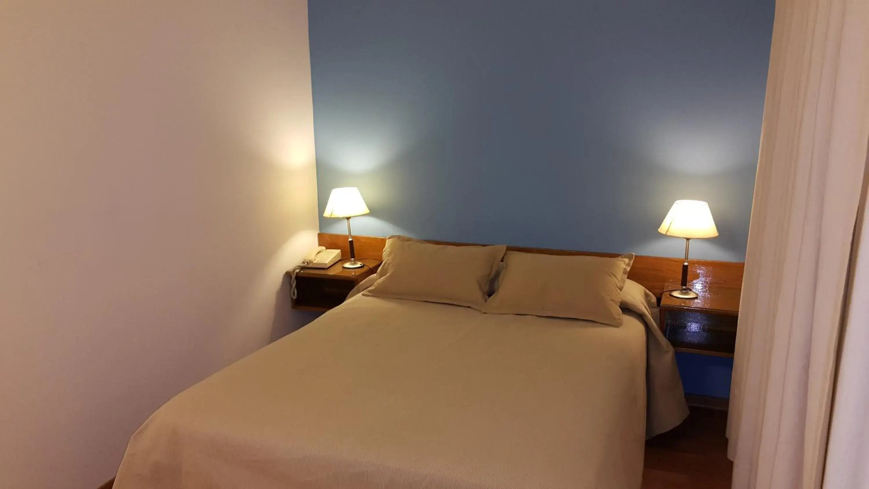 Bed in Hotel Avenida Bed in Hotel Avenida