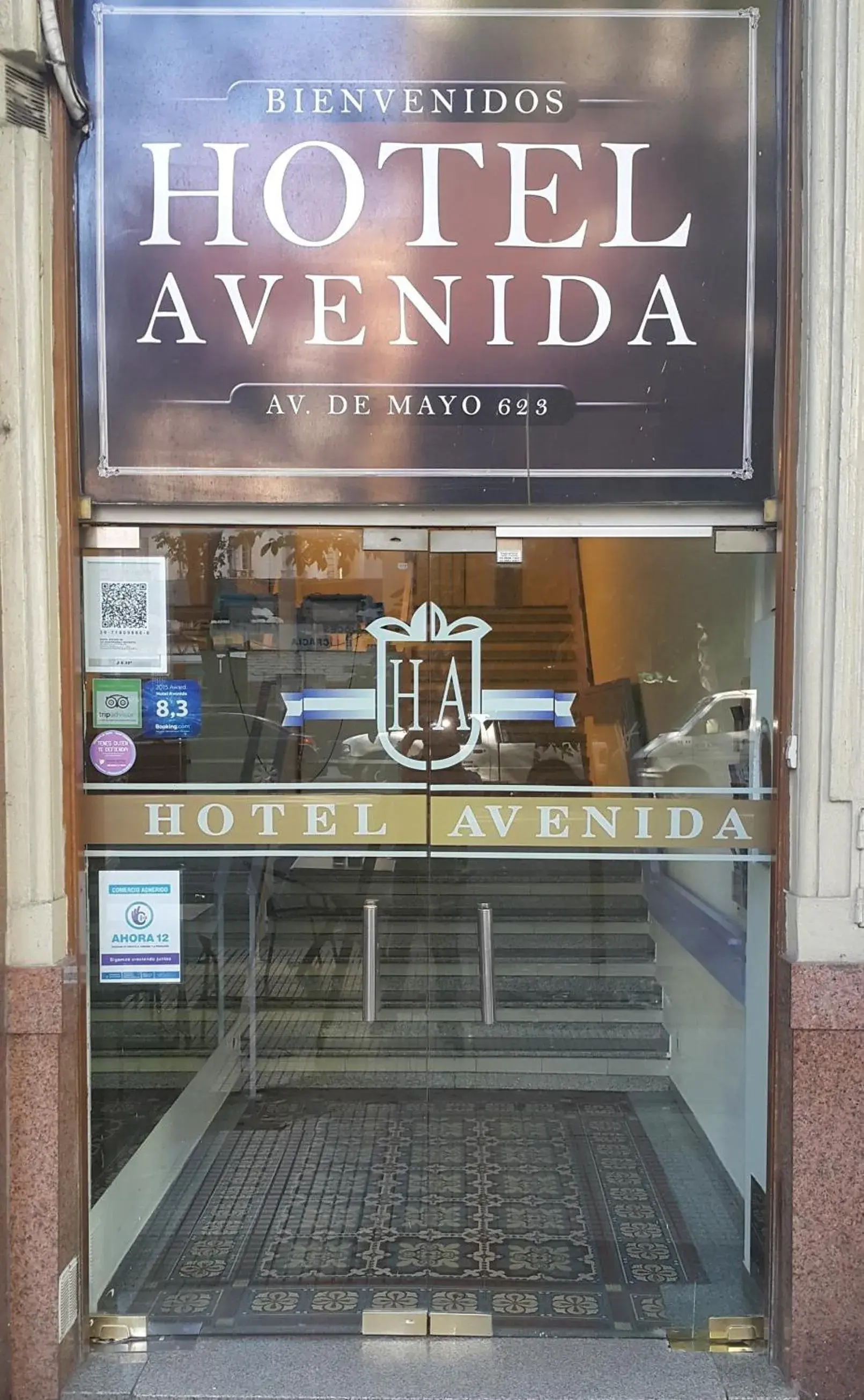 Facade/entrance in Hotel Avenida Facade/entrance in Hotel Avenida