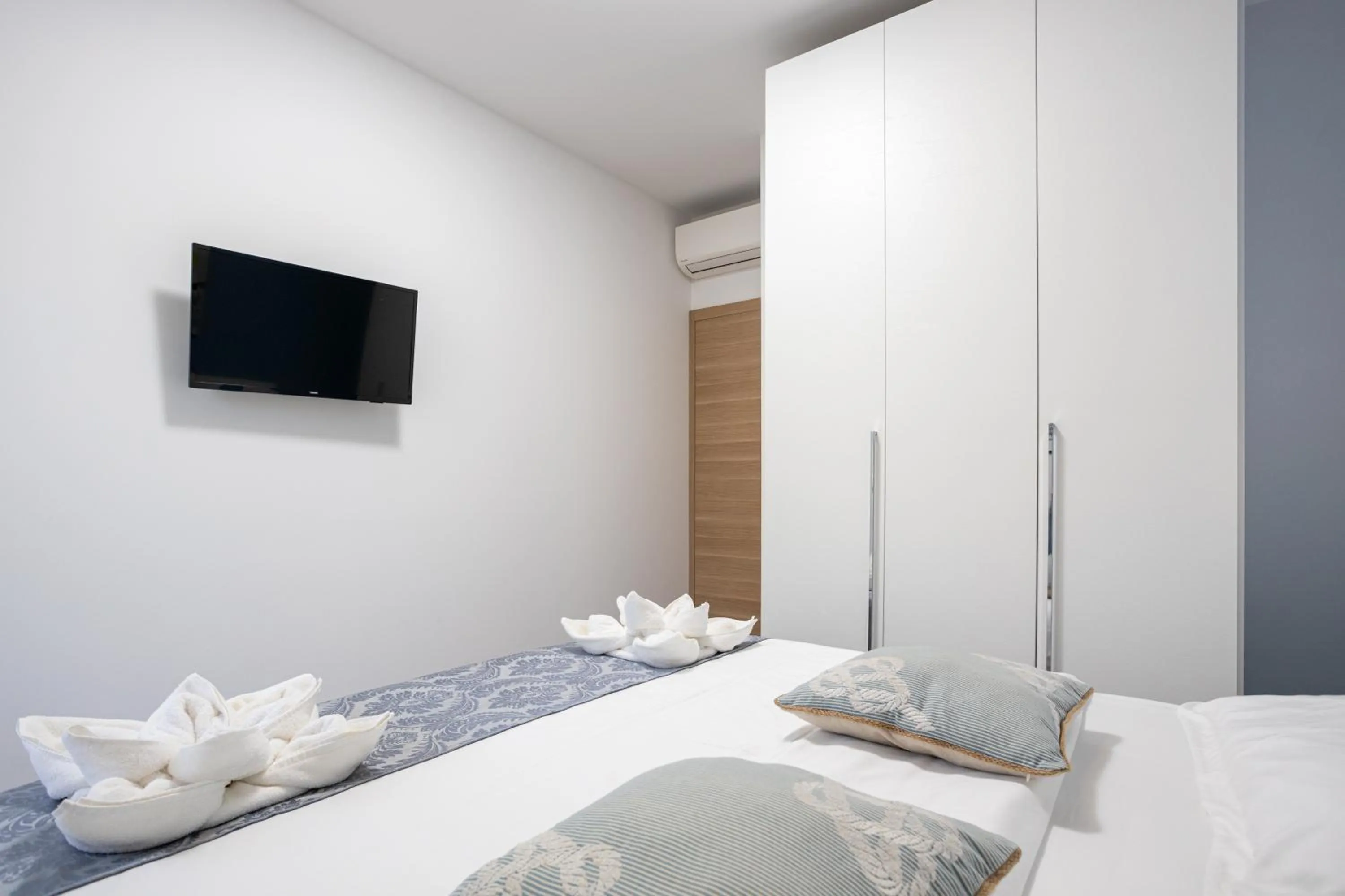 Bedroom, Bed in VIPo Prestige Apartments