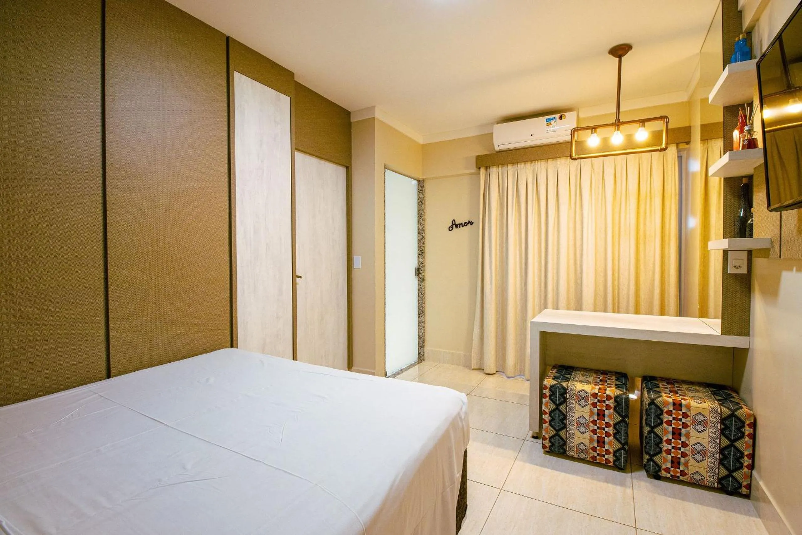 Living room, Bed in Piazza diRoma - VaciaTemporada