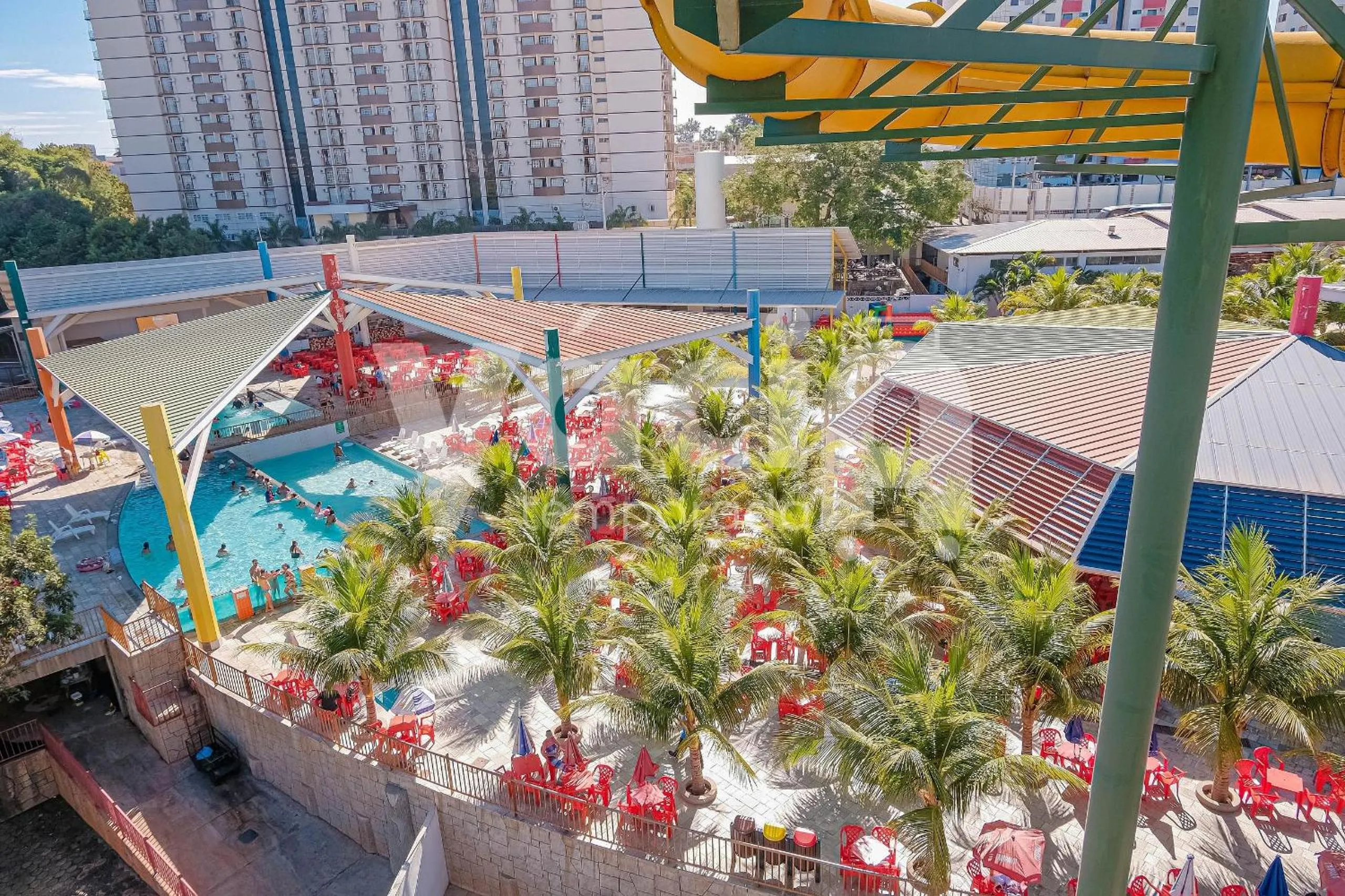 Aqua park in Piazza diRoma - VaciaTemporada