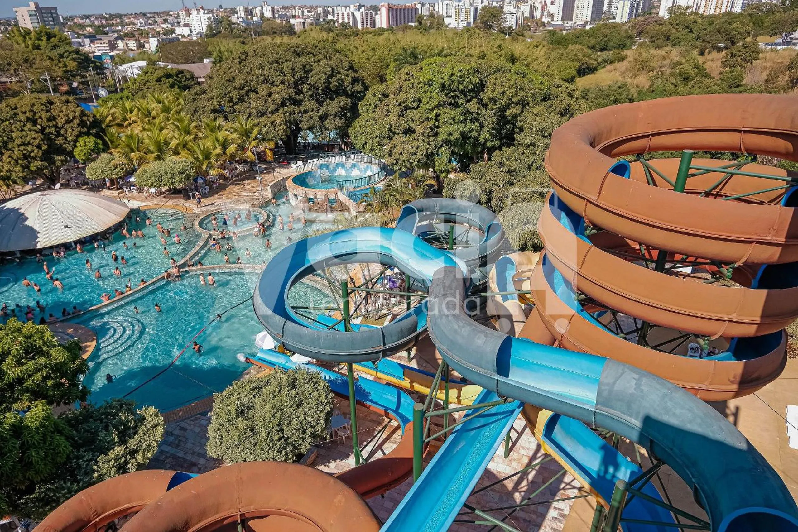 Aqua park in Piazza diRoma - VaciaTemporada