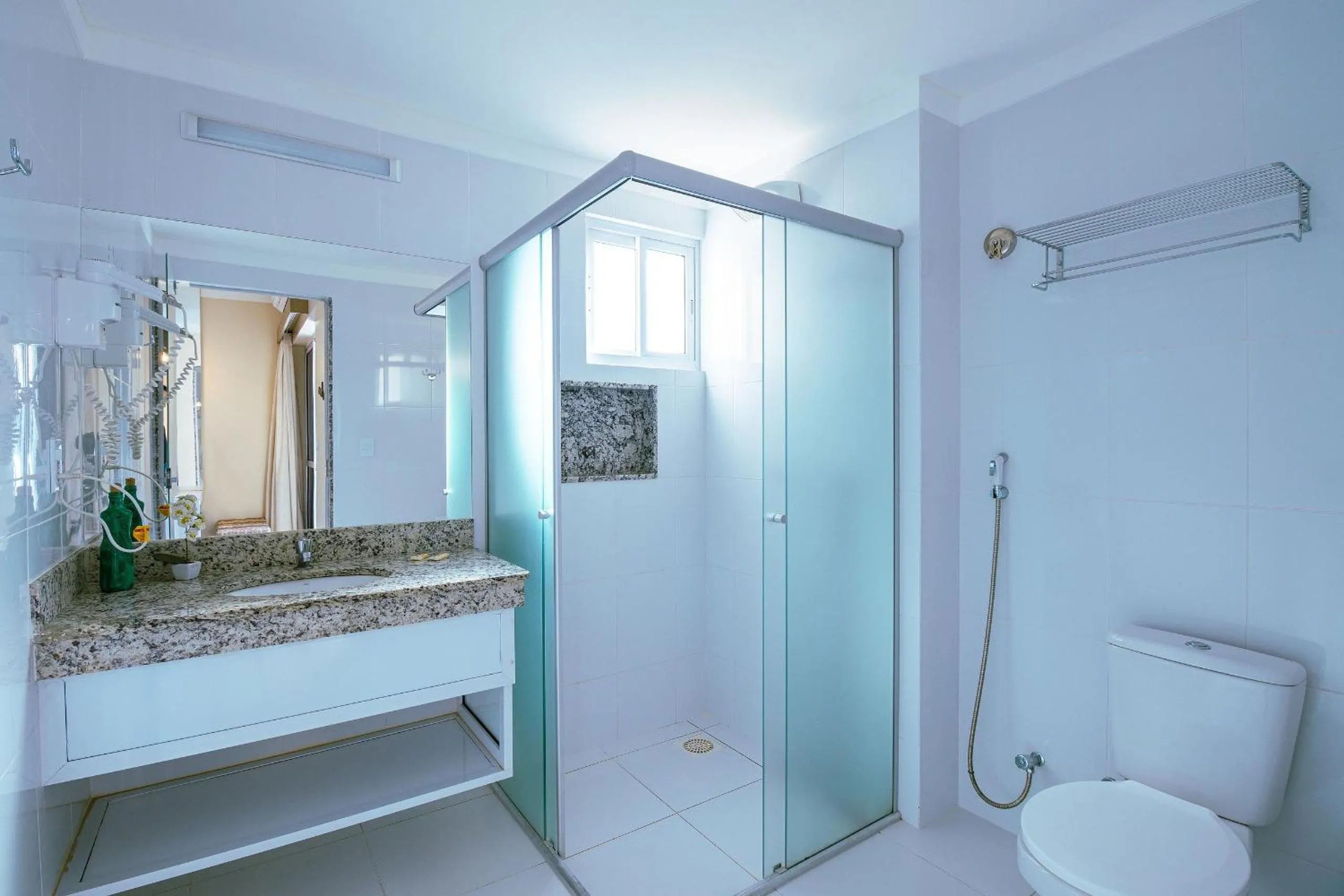 Toilet in Piazza diRoma - VaciaTemporada