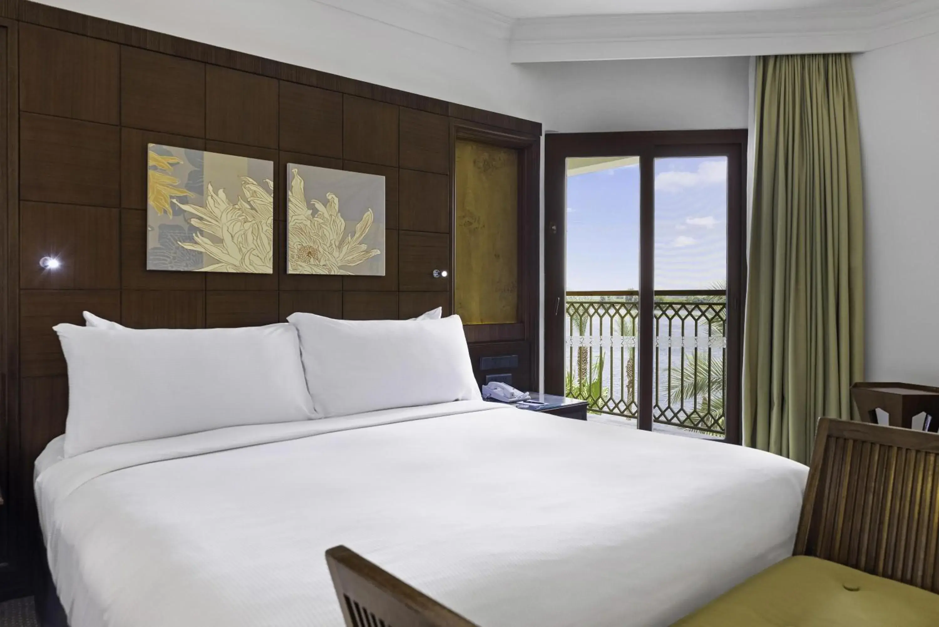 Nile Suite in Hilton Luxor Resort & Spa Nile Suite in Hilton Luxor Resort & Spa