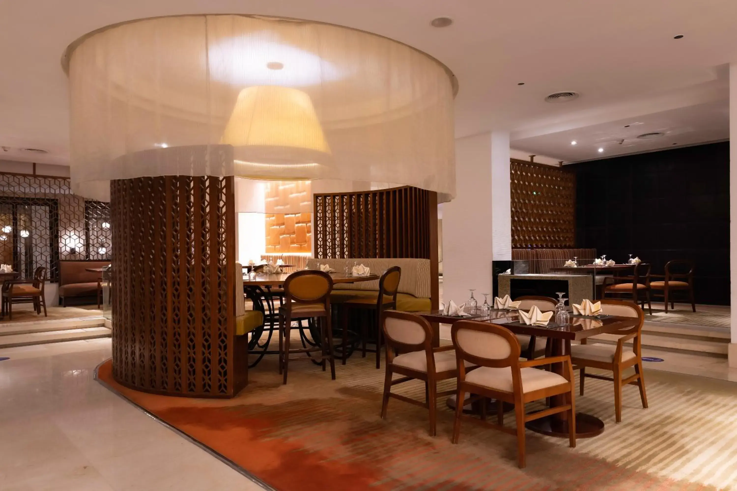 Restaurant/places to eat in Hilton Luxor Resort & Spa Restaurant/places to eat in Hilton Luxor Resort & Spa