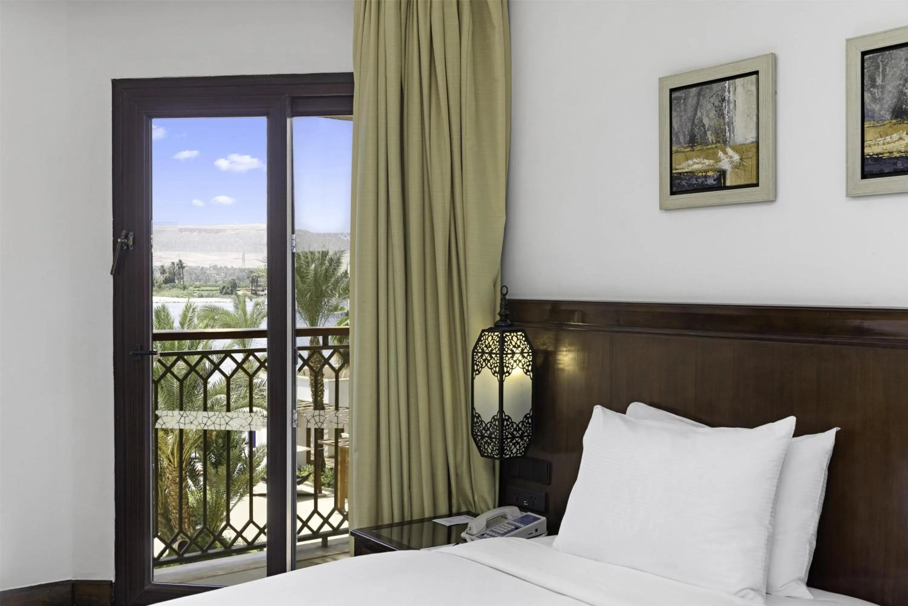 View (from property/room), Bed in Hilton Luxor Resort & Spa