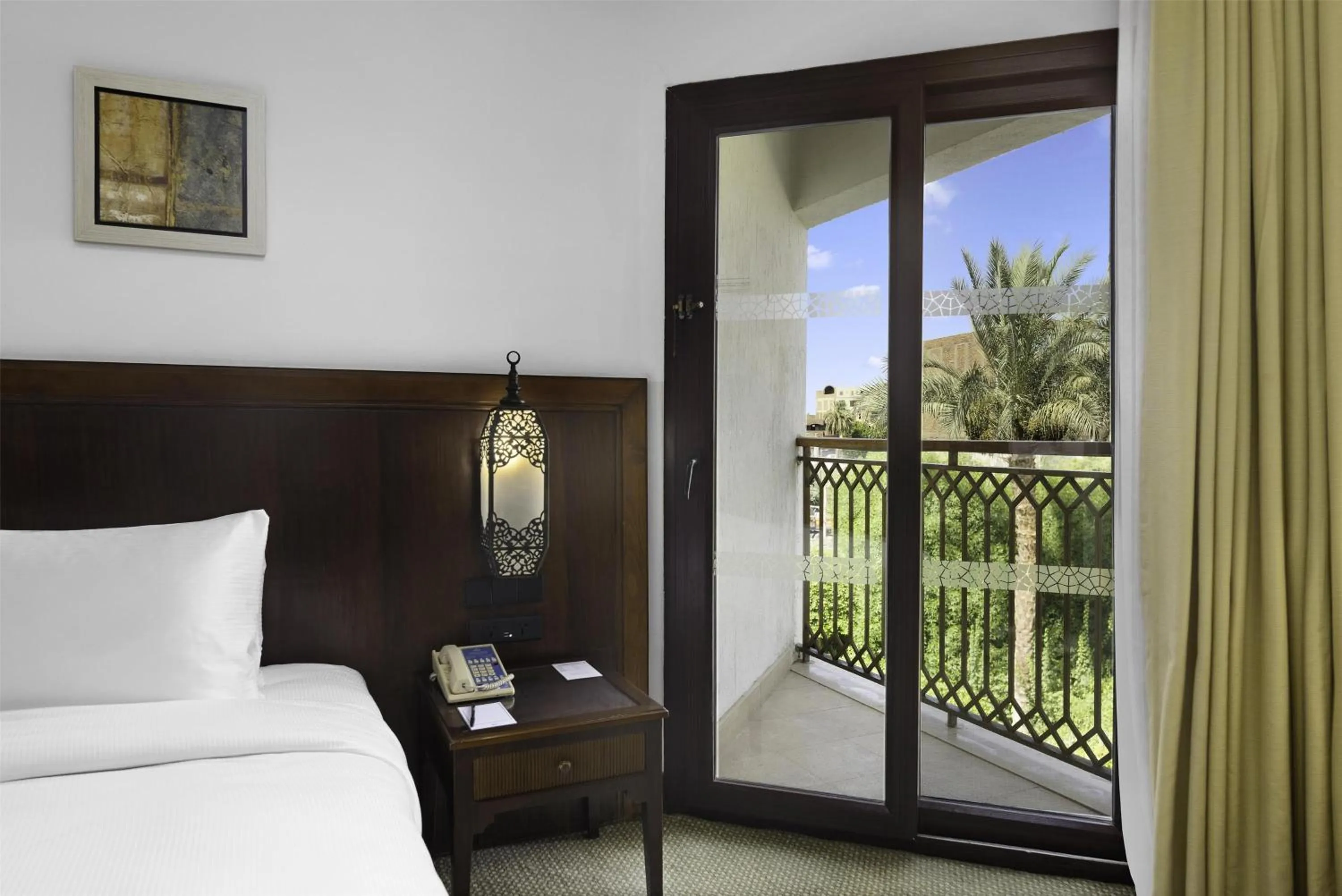 View (from property/room), Bed in Hilton Luxor Resort & Spa