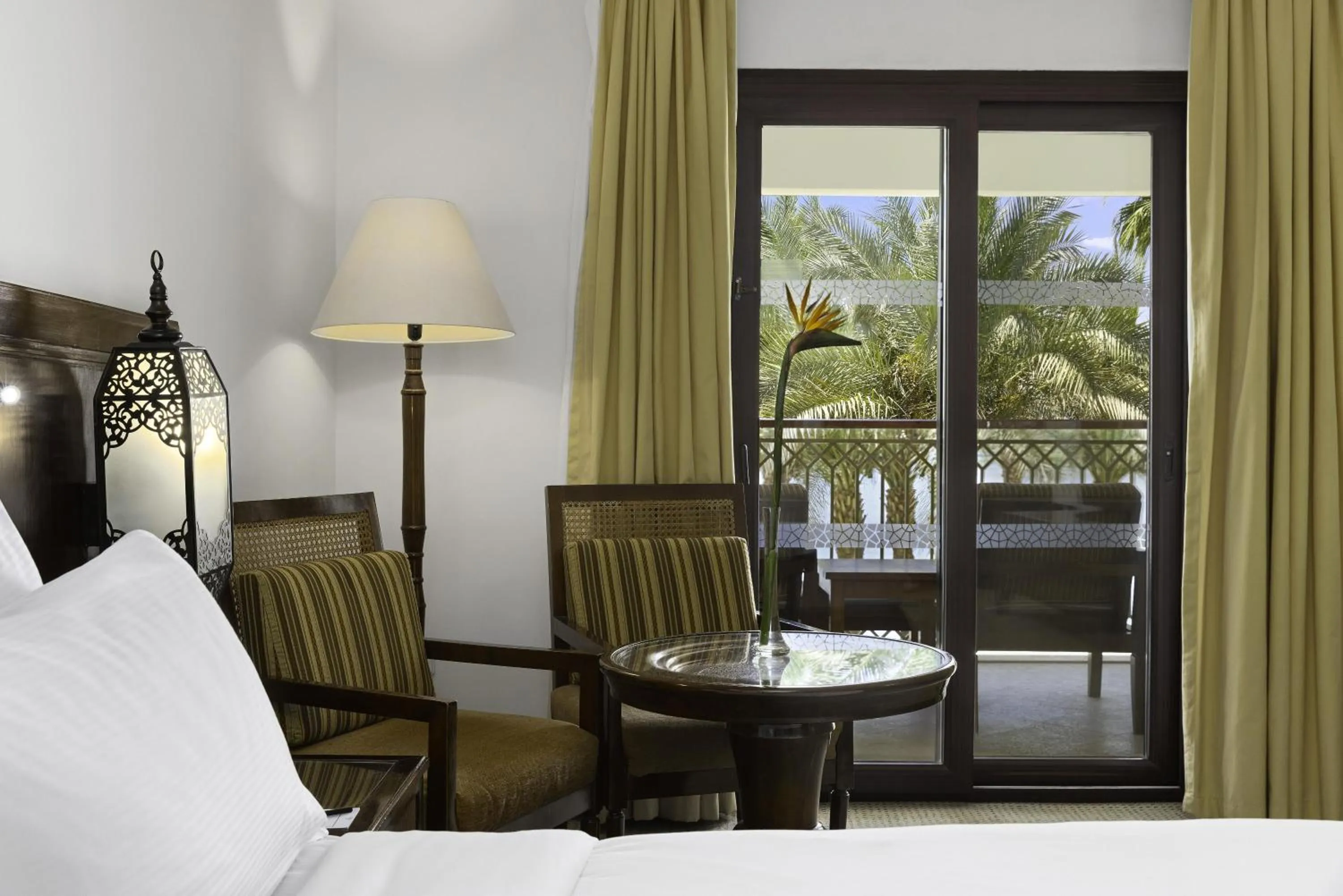 Bed in Hilton Luxor Resort & Spa