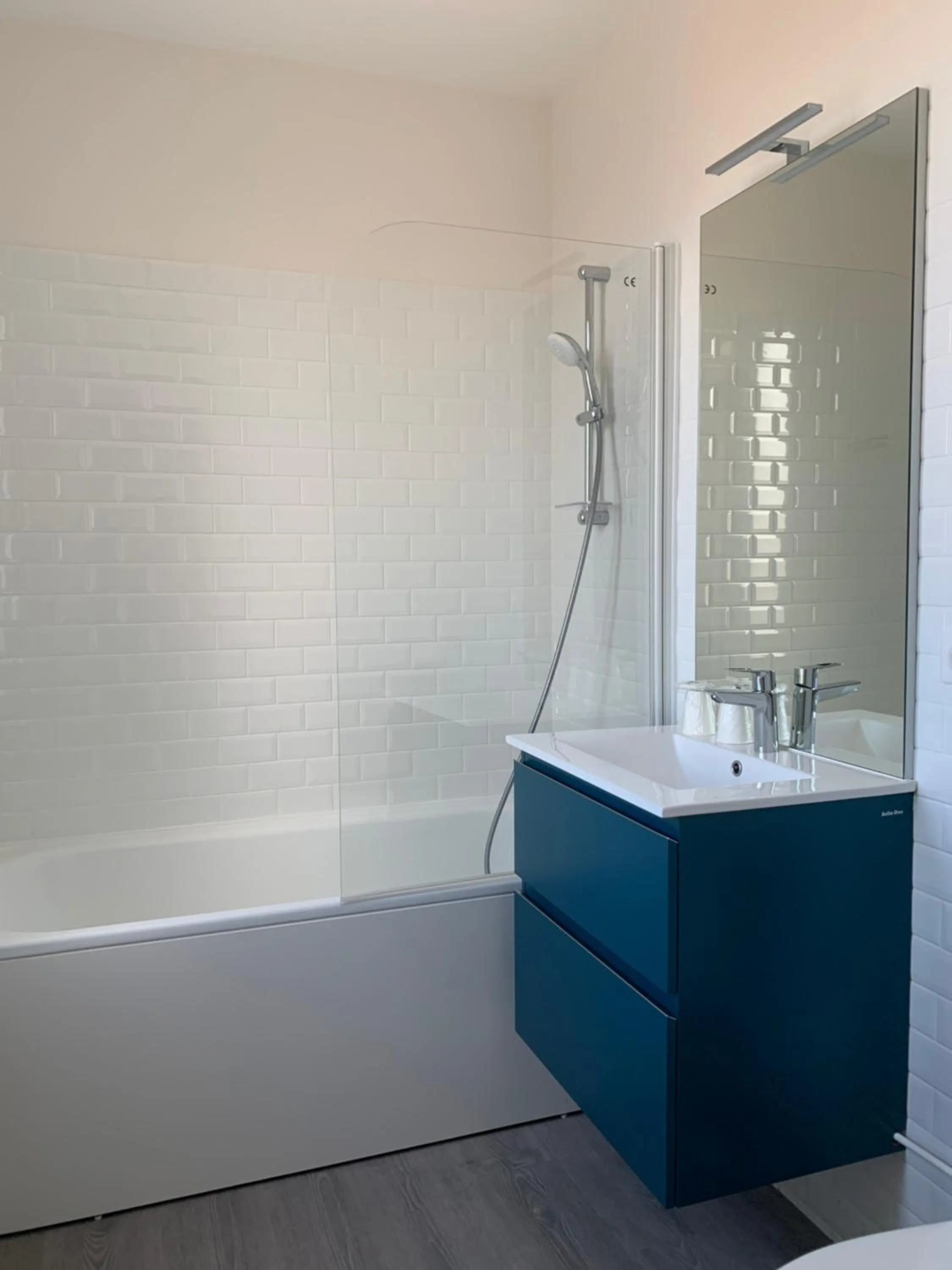 Bathroom in Hotel Le Cosy Riva Bella