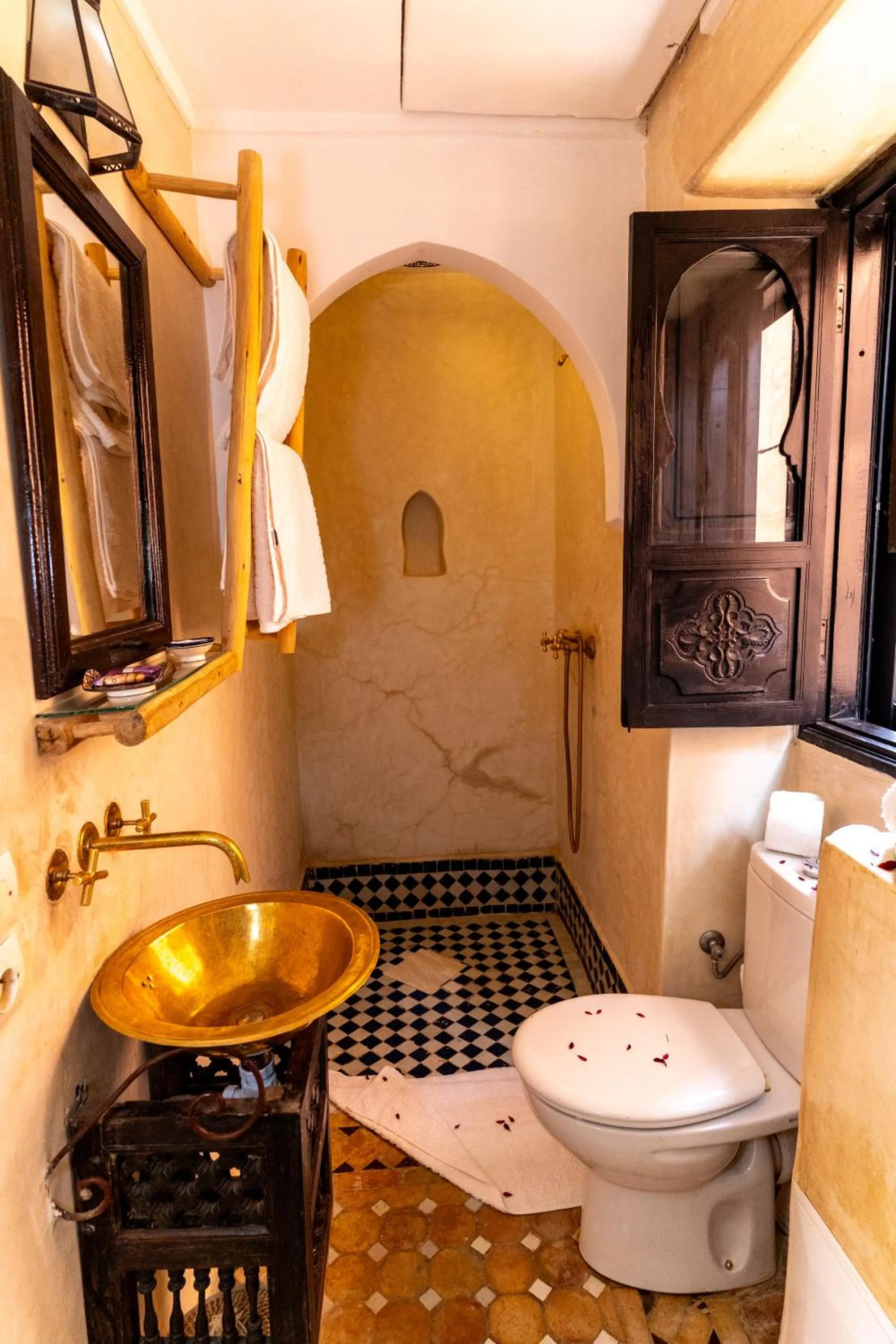 Shower in Riad Shambala
