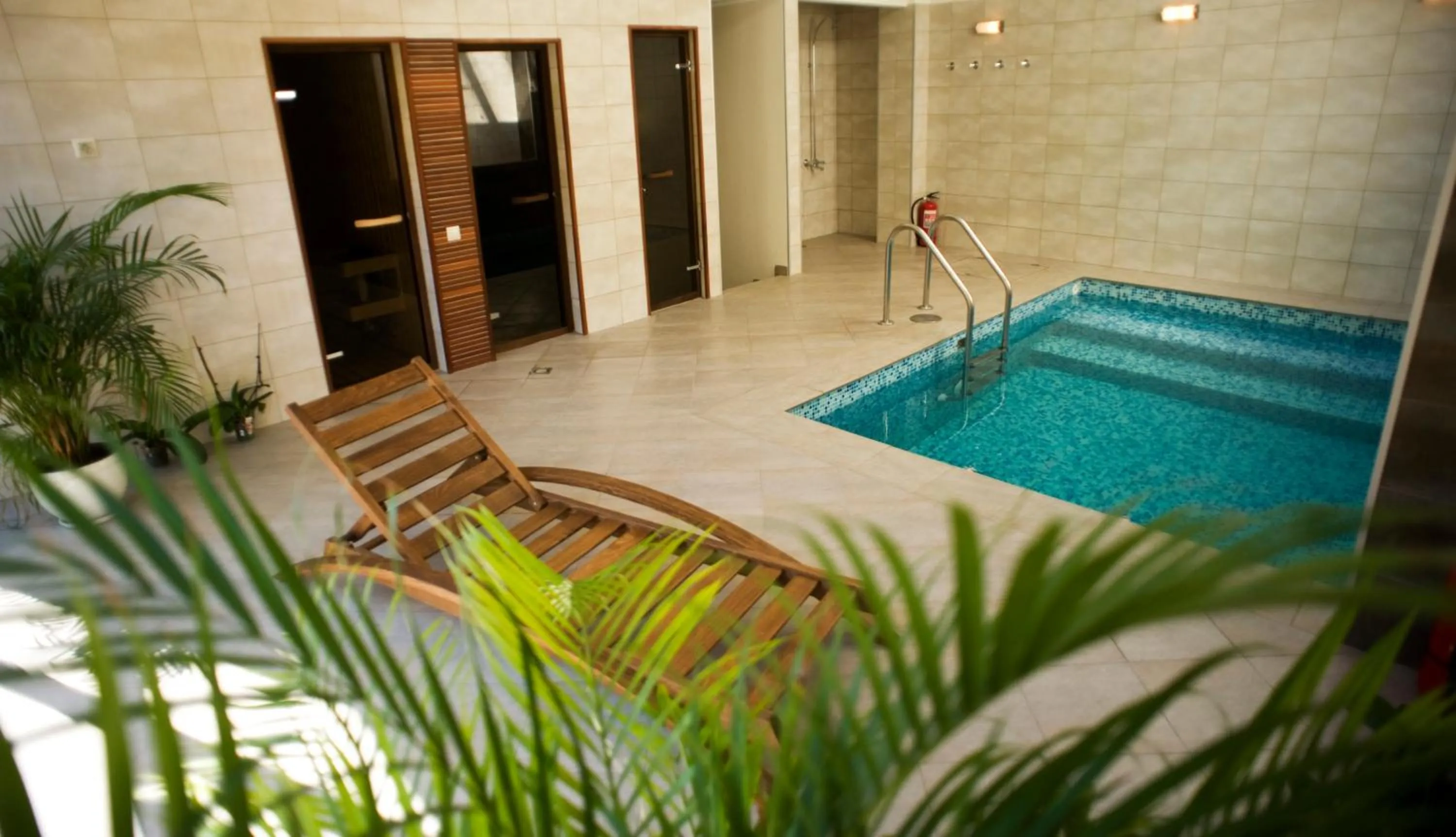 Hot Spring Bath in Aqua Varvara Hotel