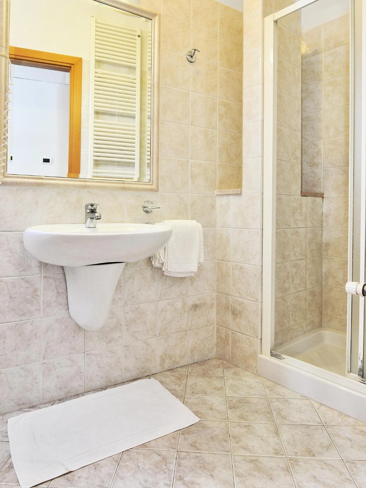 Bathroom in Albergo Bice