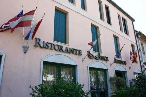Facade/entrance in Albergo Bice
