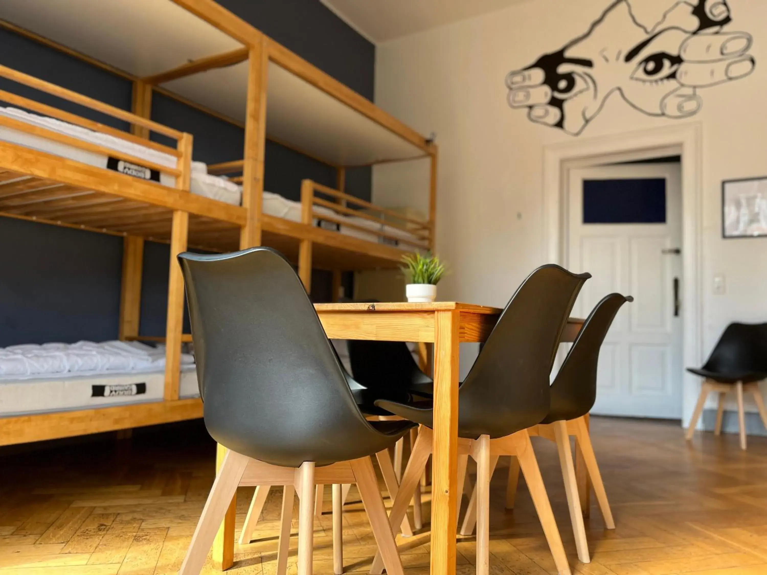 Family & Friends XL with shared bathroom in Blue Doors Hostel Altstadt Family & Friends XL with shared bathroom in Blue Doors Hostel Altstadt