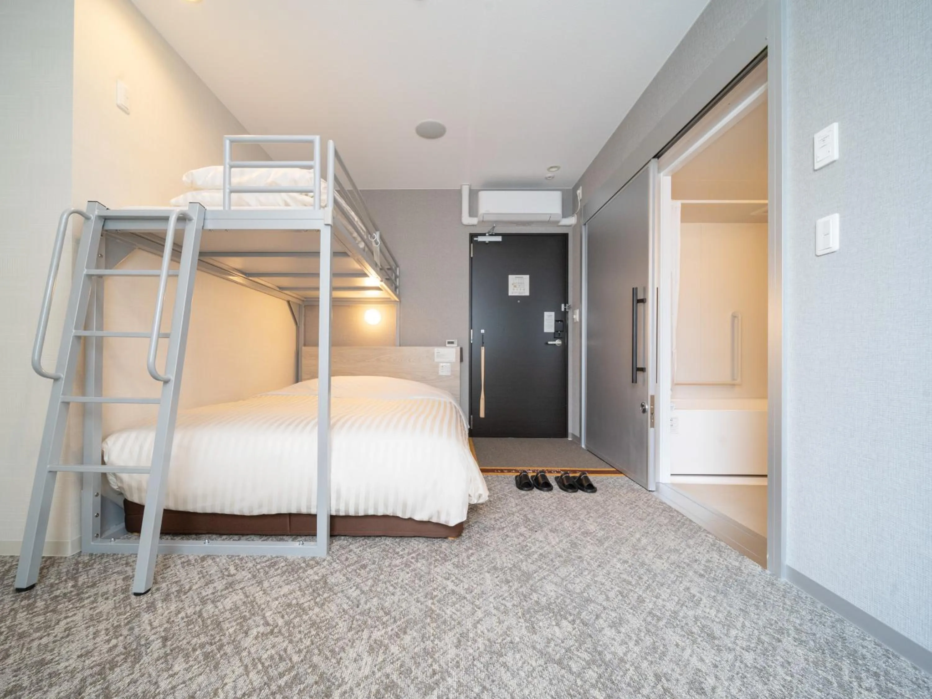 bunk bed, Bed in Super Hotel Saitama Kawagoe