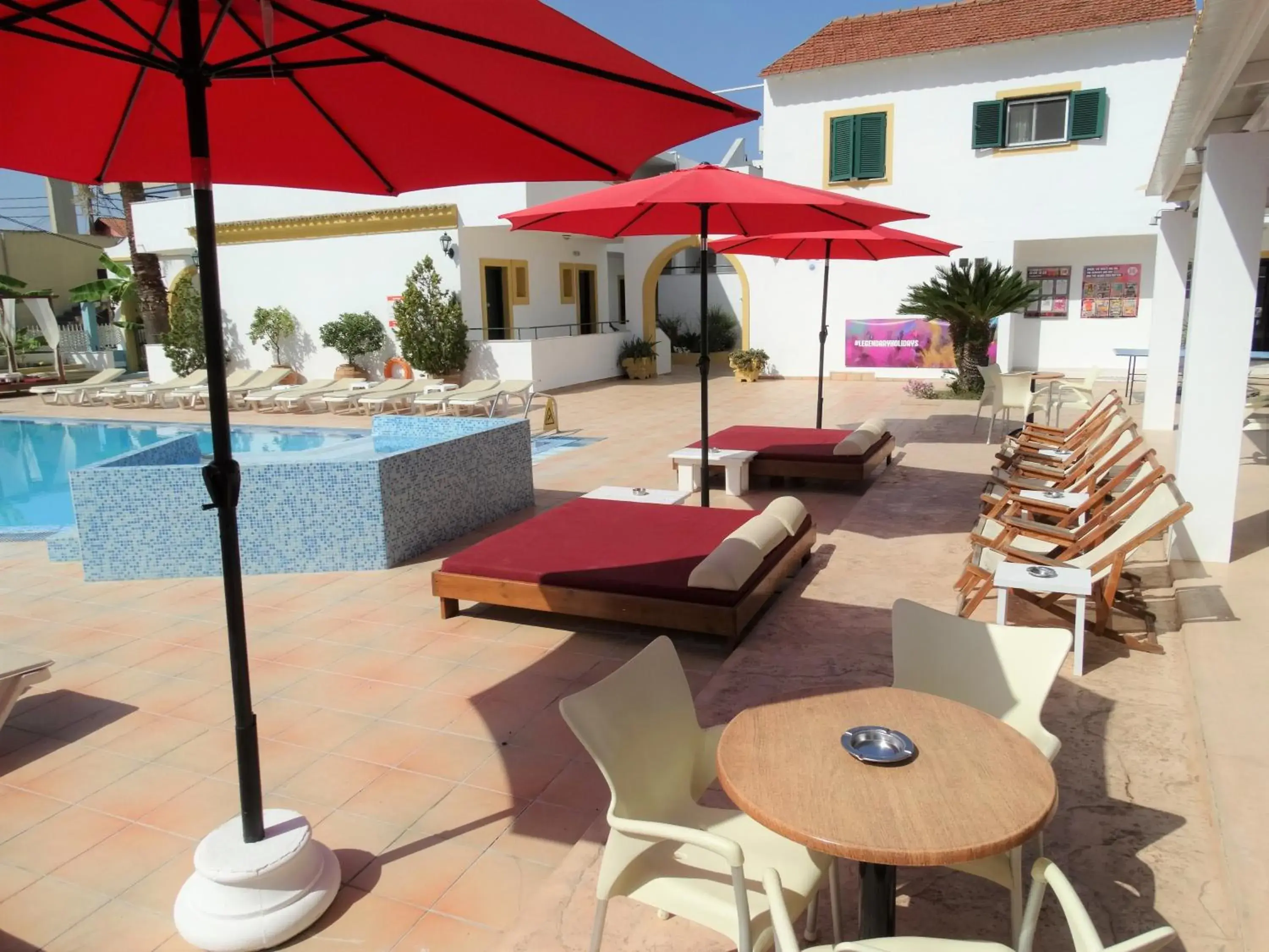 Lounge or bar in Oasis Beach Club Lounge or bar in Oasis Beach Club