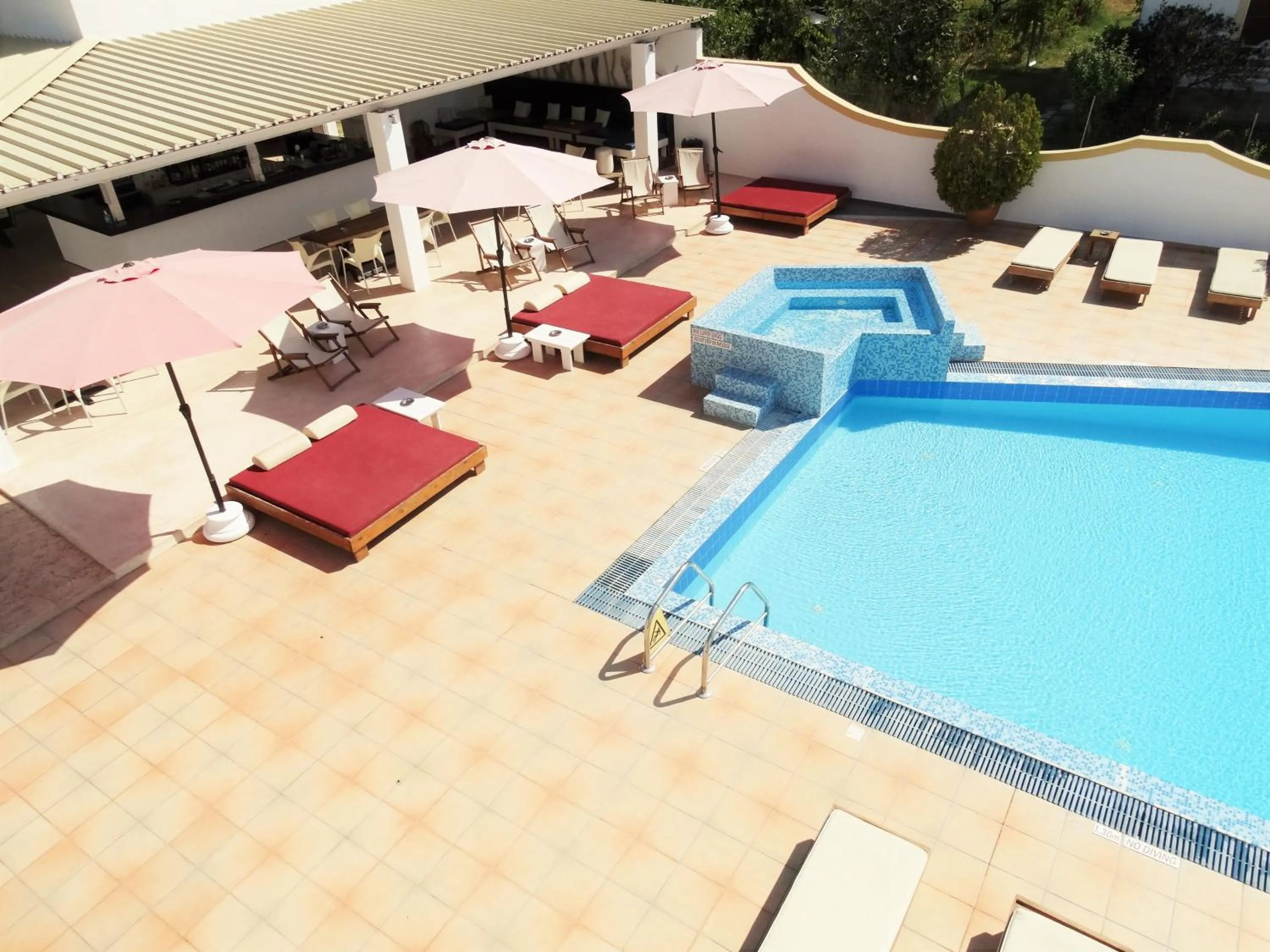 Swimming pool in Oasis Beach Club