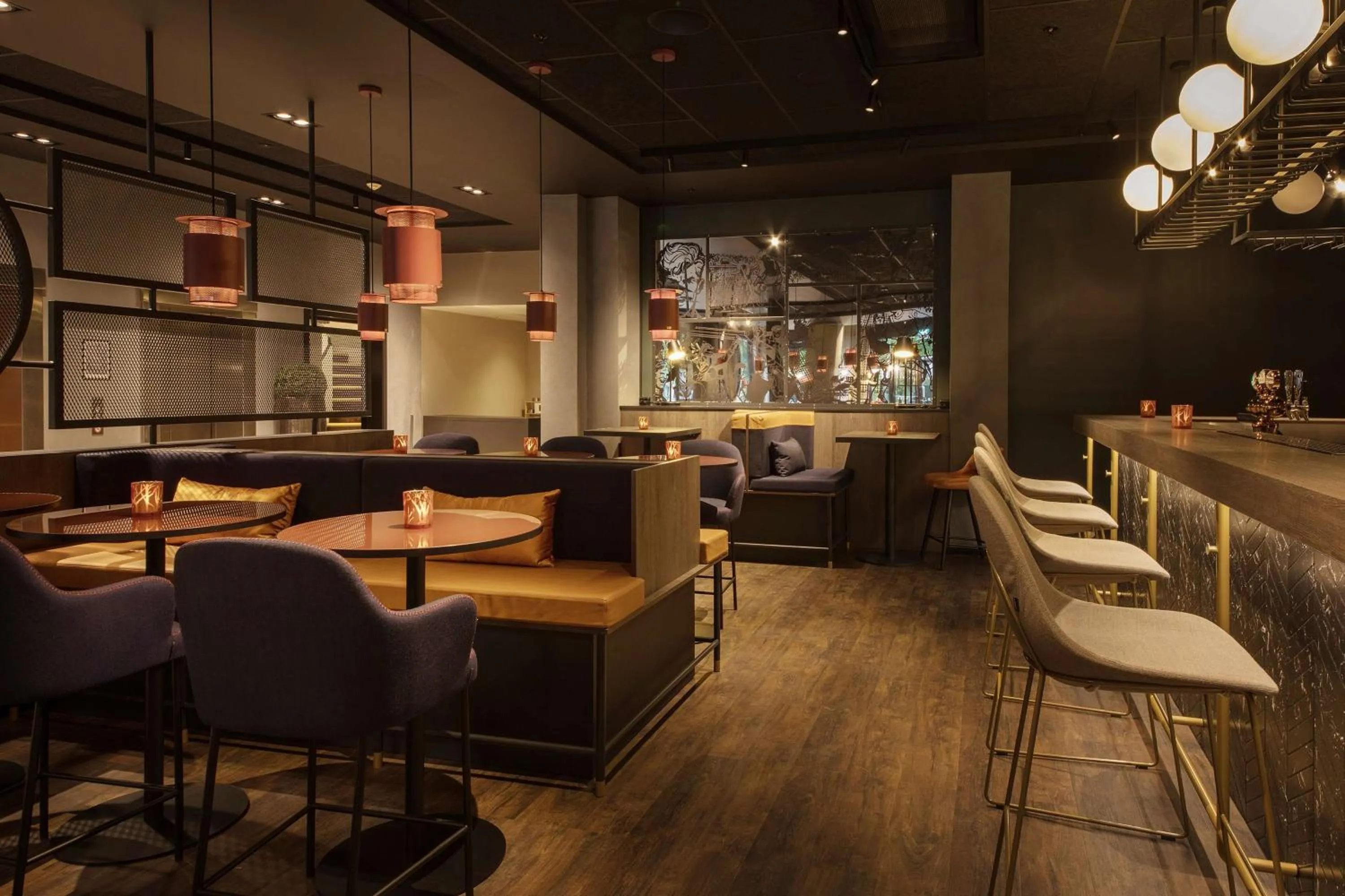 Restaurant/places to eat in Scandic Helsfyr