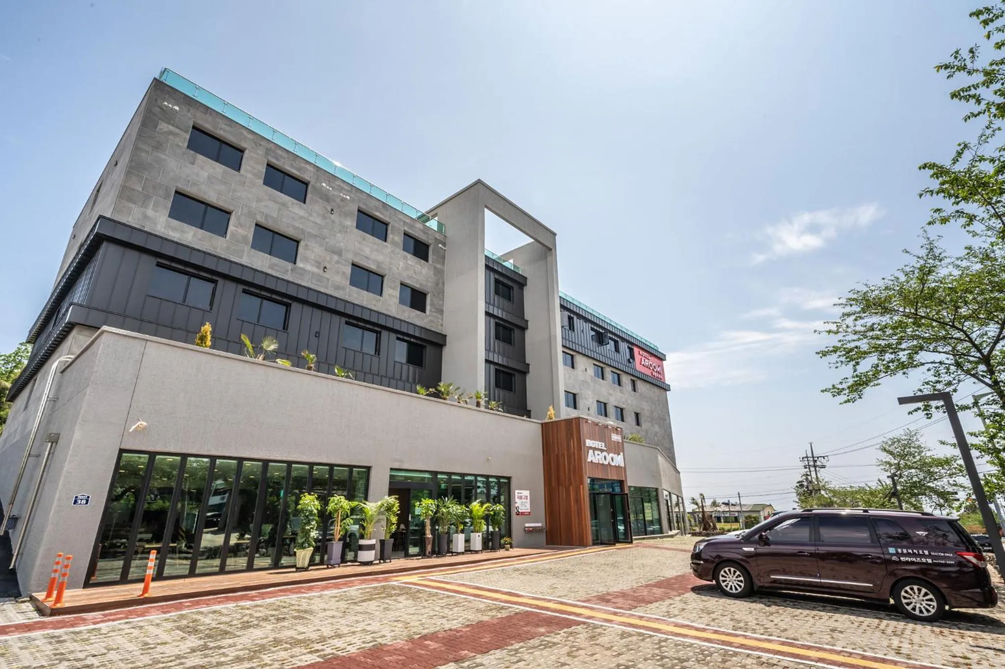 Property Building in Aroomi Hotel