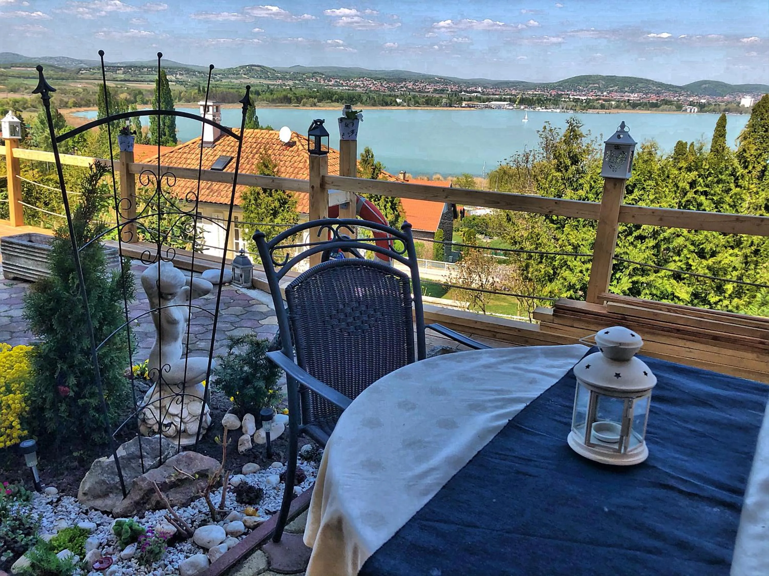 Balcony/Terrace in Villa Borostyán