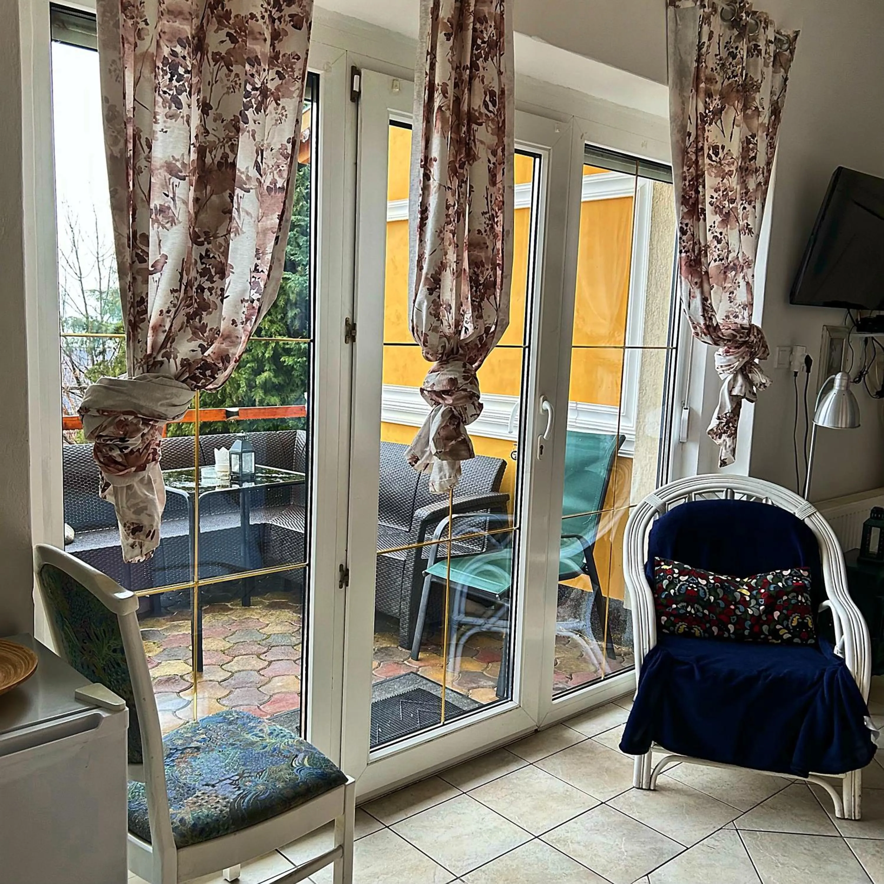 Photo of the whole room in Villa Borostyán