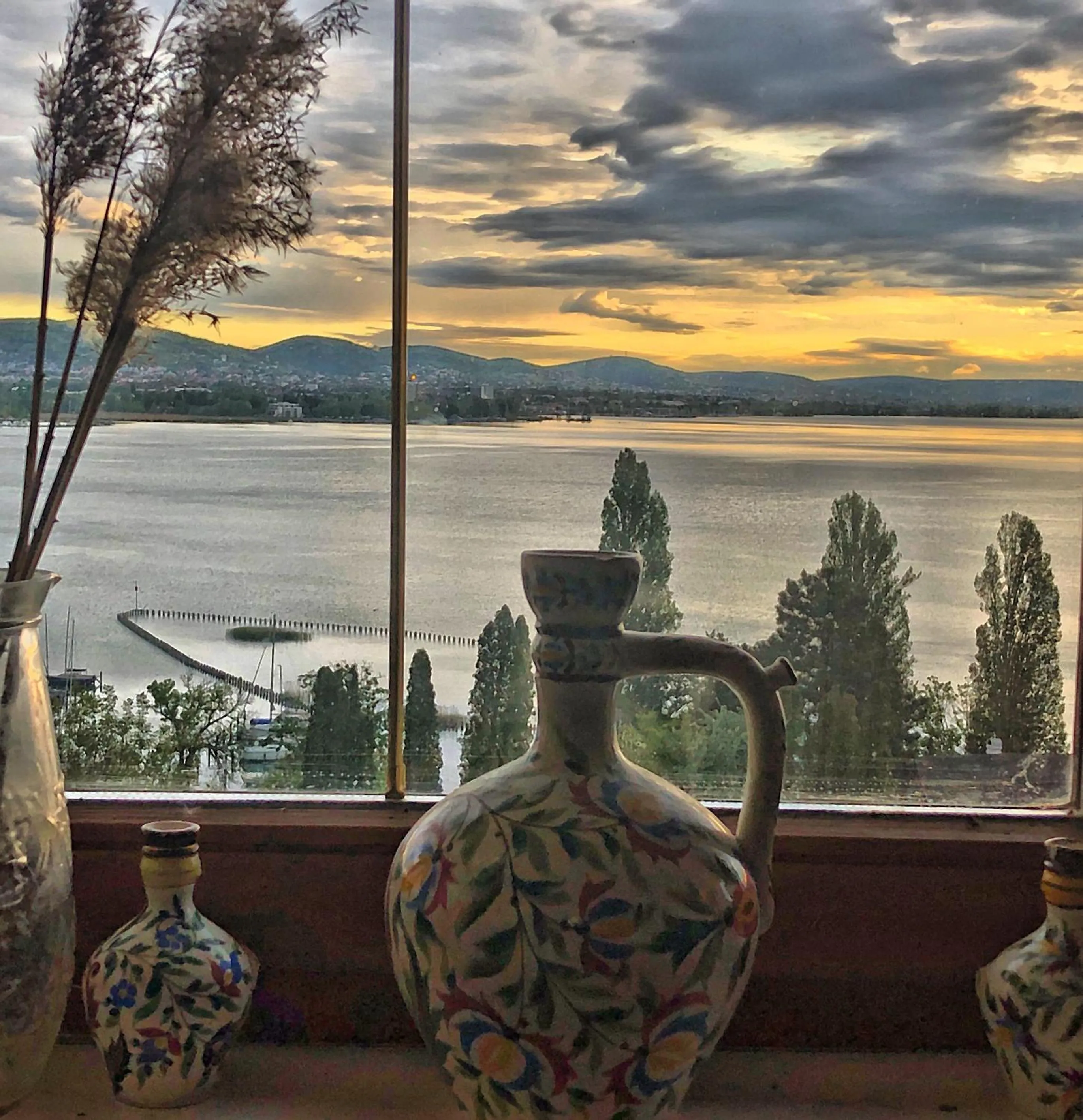 Lake view in Villa Borostyán