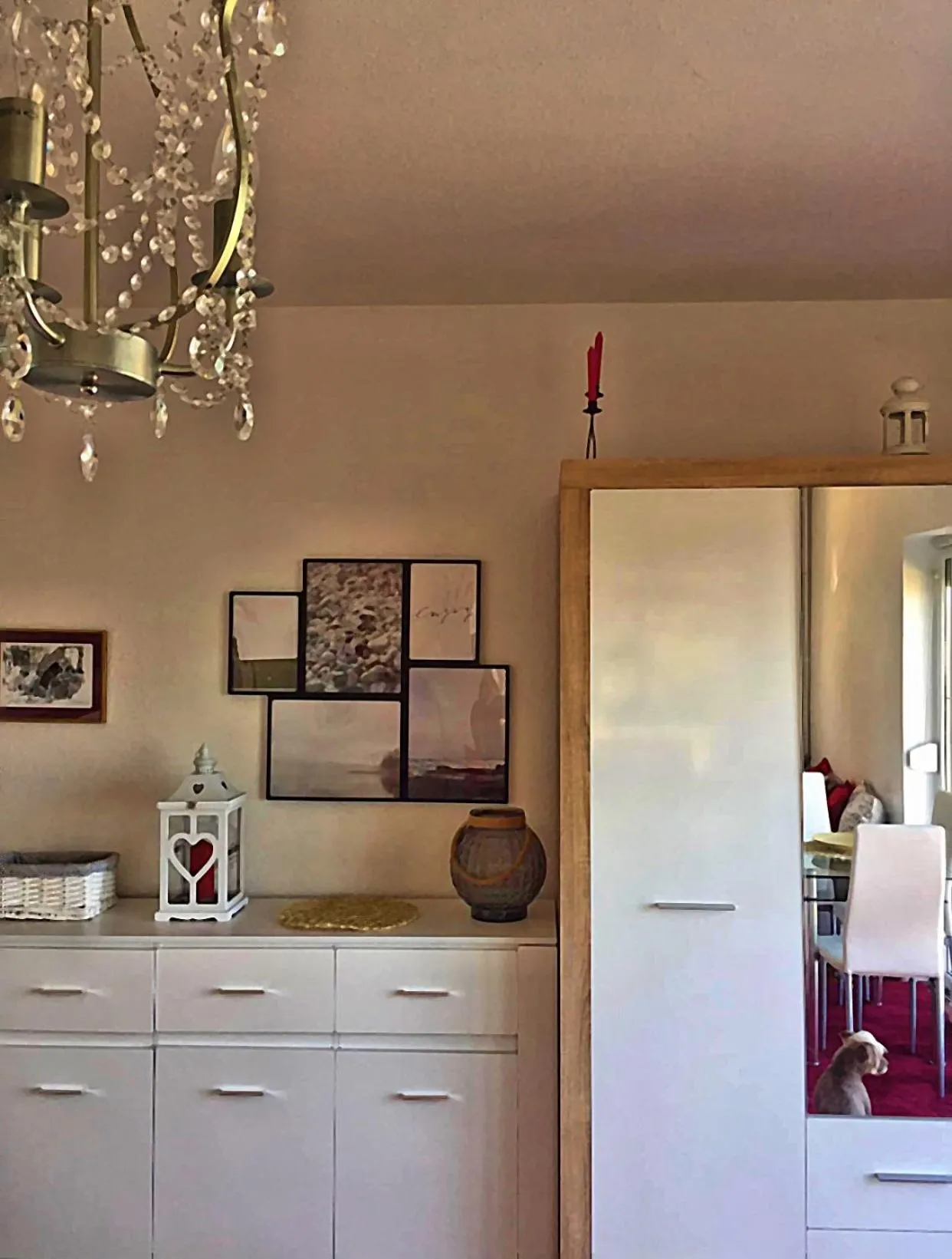 Photo of the whole room in Villa Borostyán