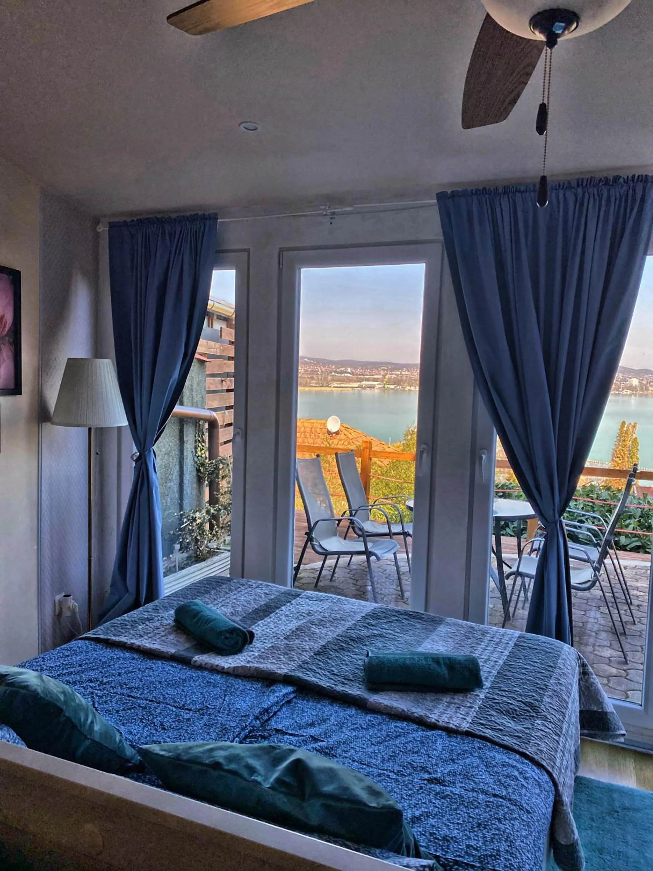 View (from property/room), Bed in Villa Borostyán