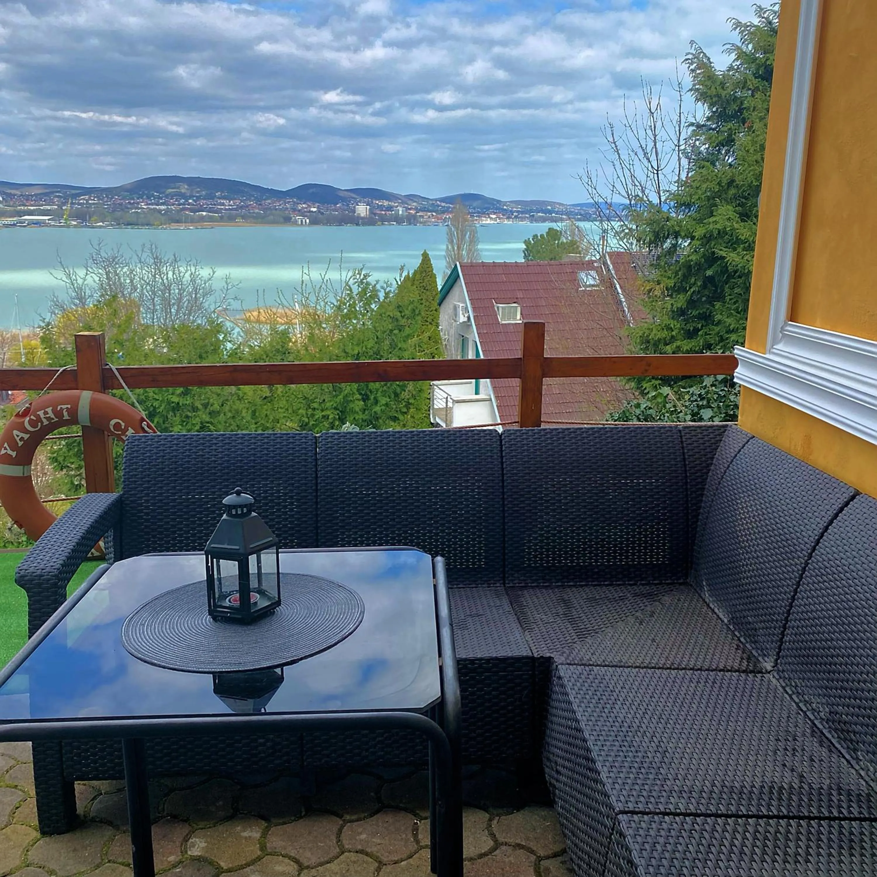 Garden view in Villa Borostyán
