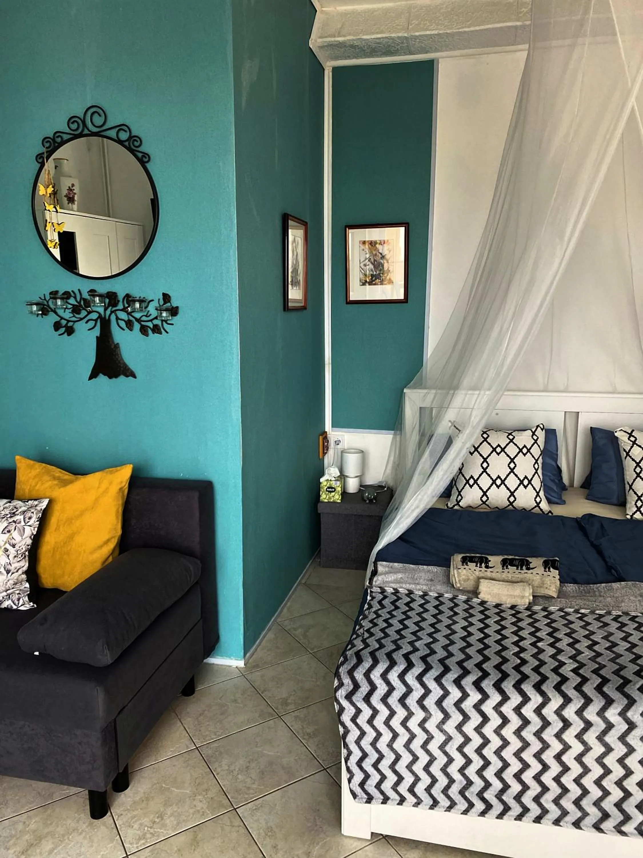 Photo of the whole room, Bed in Villa Borostyán