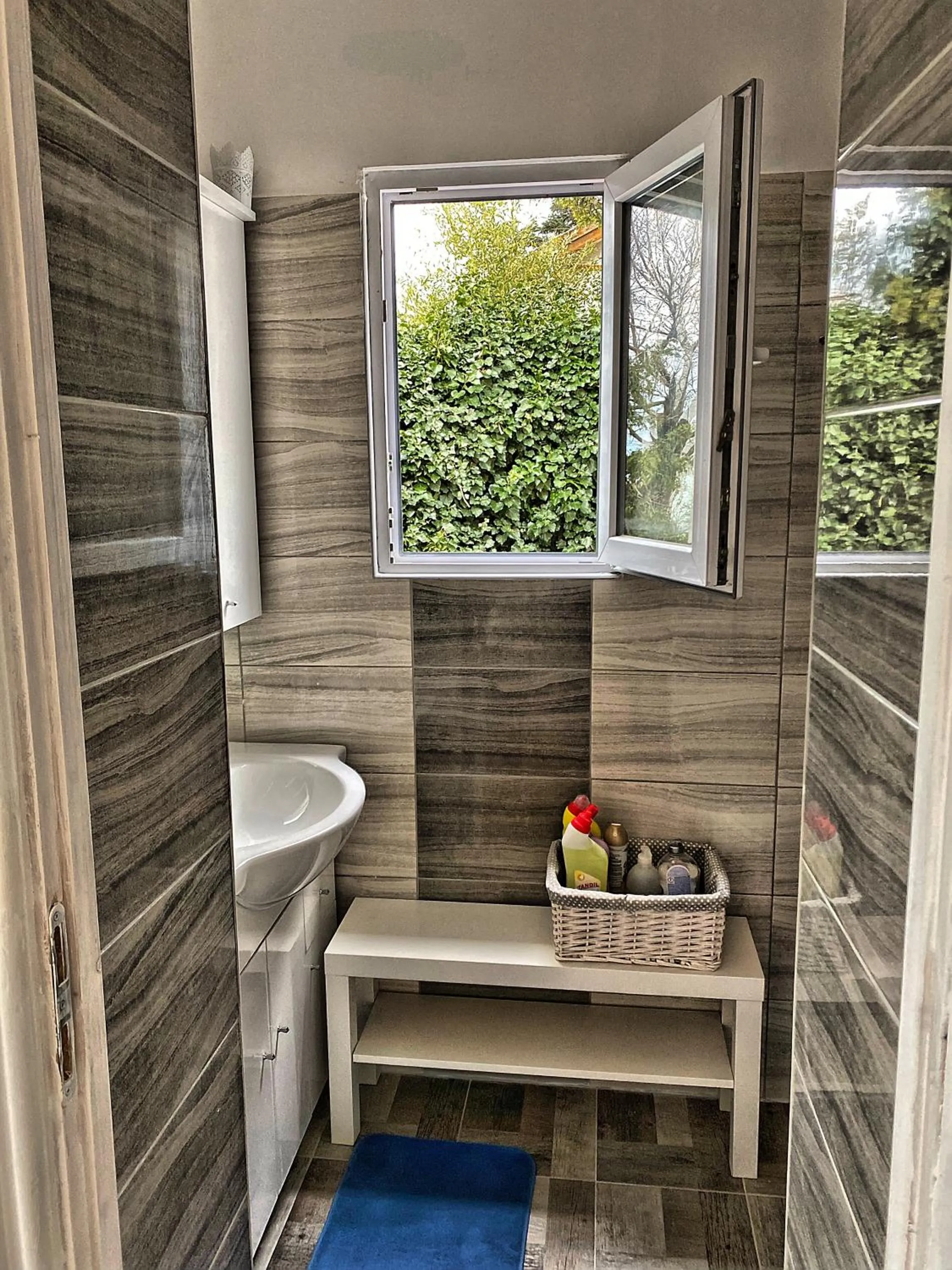 Bathroom in Villa Borostyán