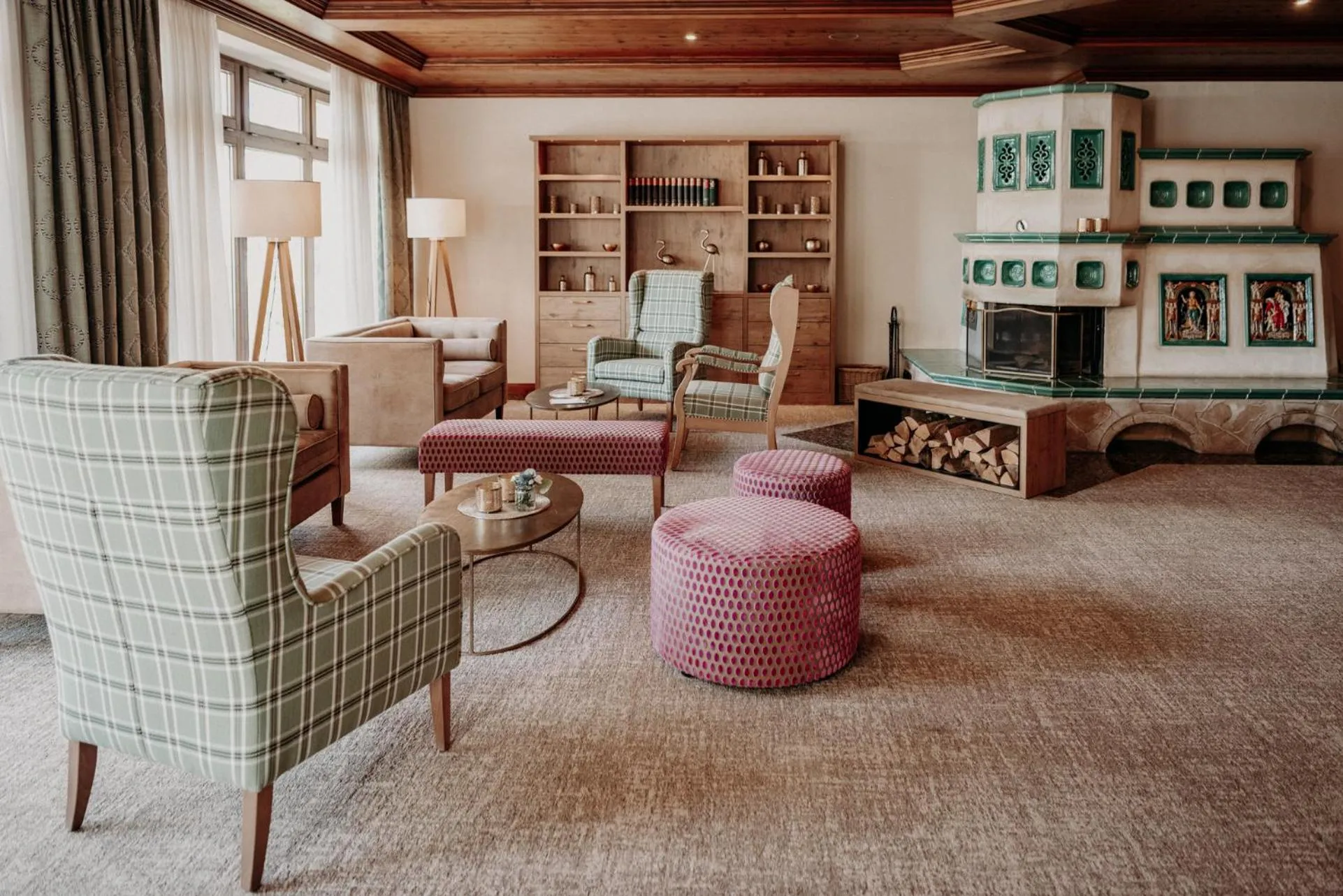 Lobby or reception in Der Eisvogel - Wellness- & Genusshotel