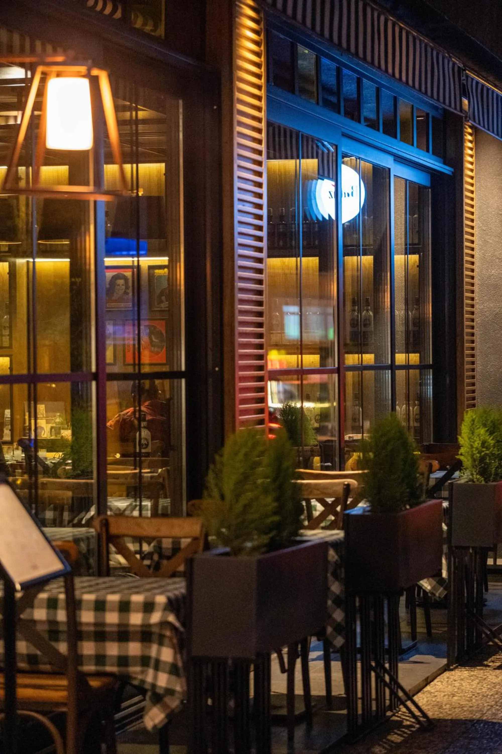 Restaurant/places to eat in Cityloft 36