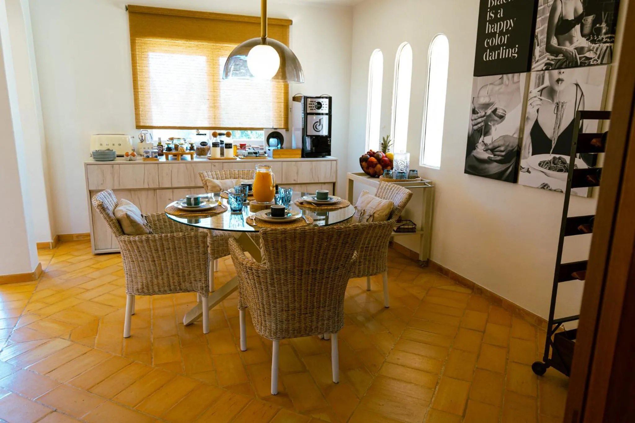 Dining area in Green Moments Guest House Portimão