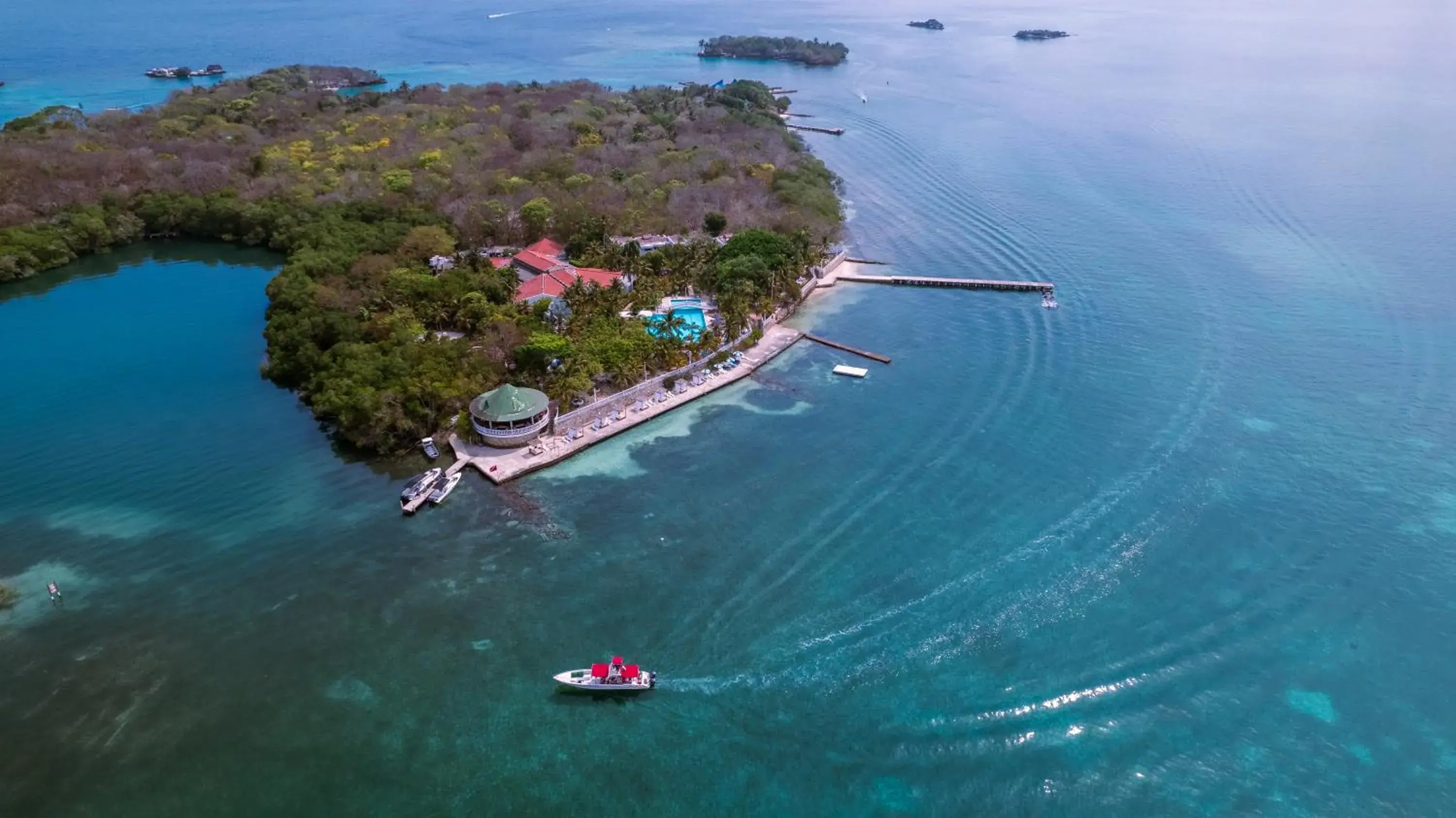 Property building in Hotel Cocoliso Island Resort Property building in Hotel Cocoliso Island Resort