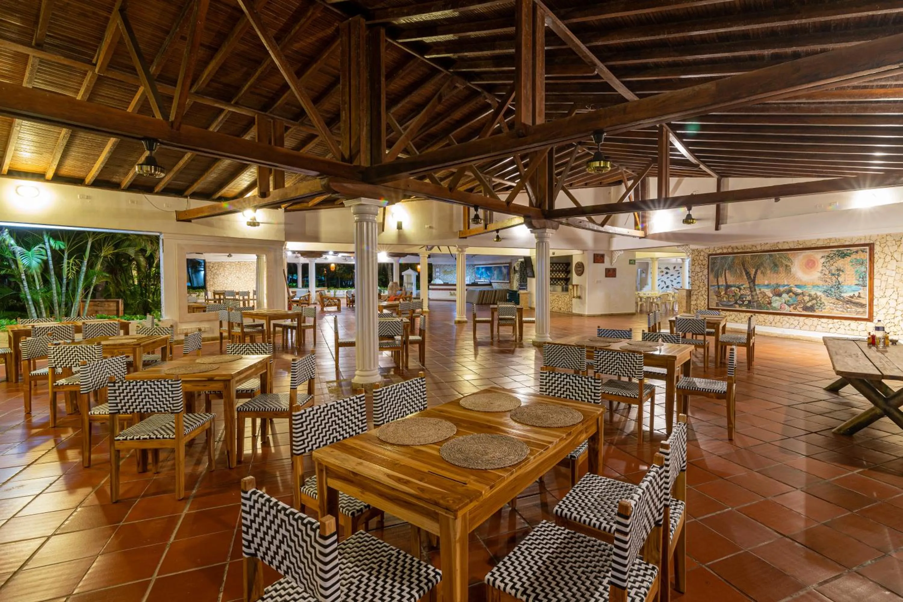 Restaurant/places to eat in Hotel Cocoliso Island Resort