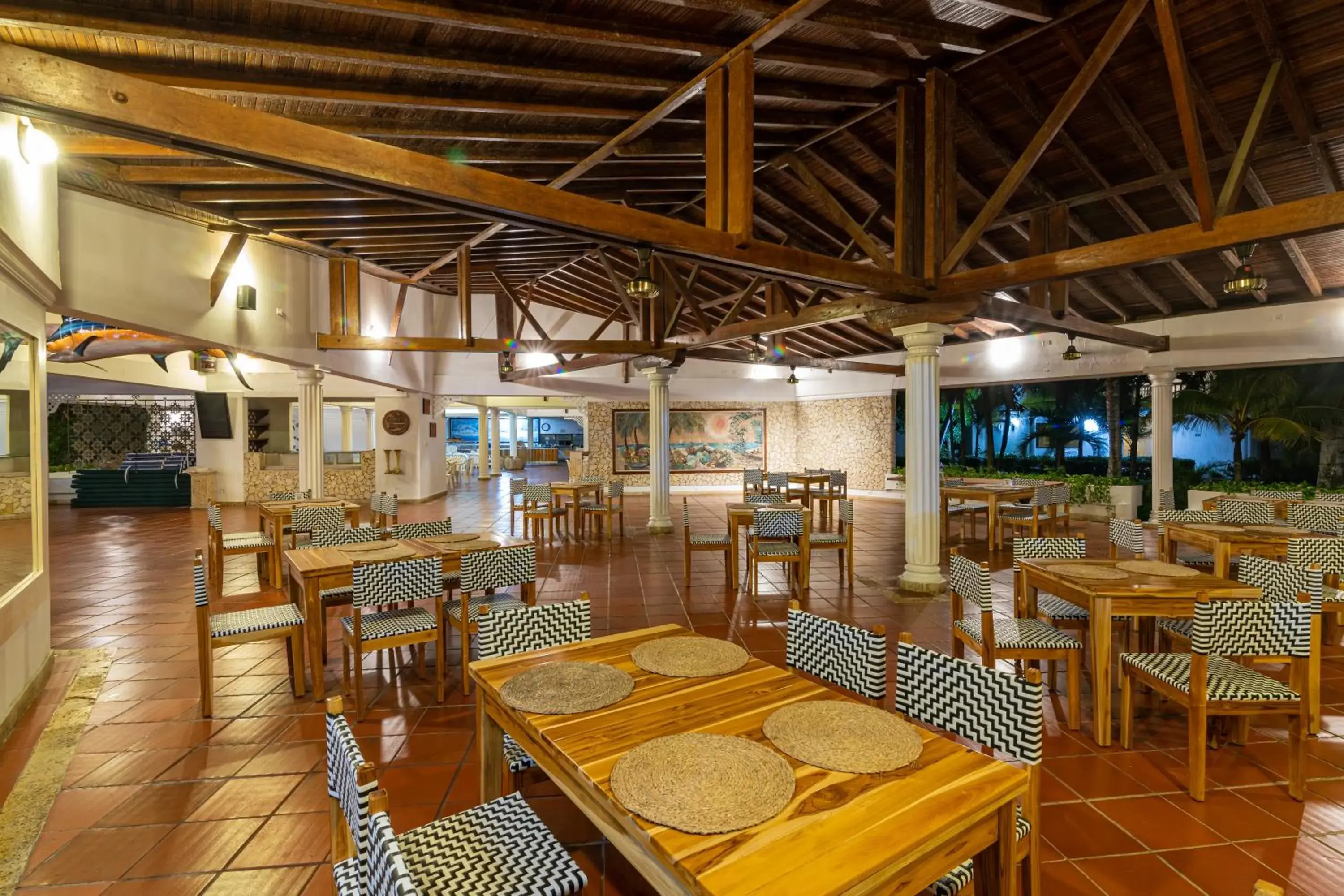 Restaurant/places to eat in Hotel Cocoliso Island Resort Restaurant/places to eat in Hotel Cocoliso Island Resort