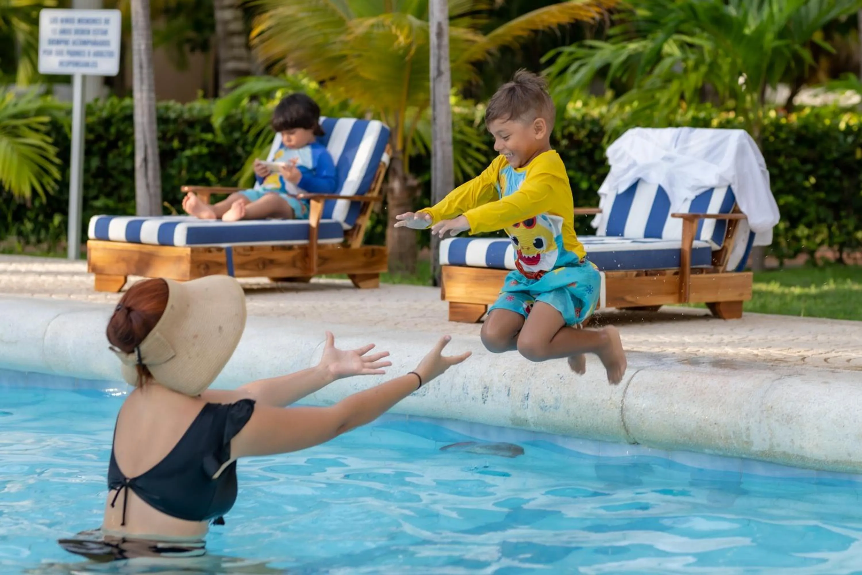 Day in Hotel Cocoliso Island Resort