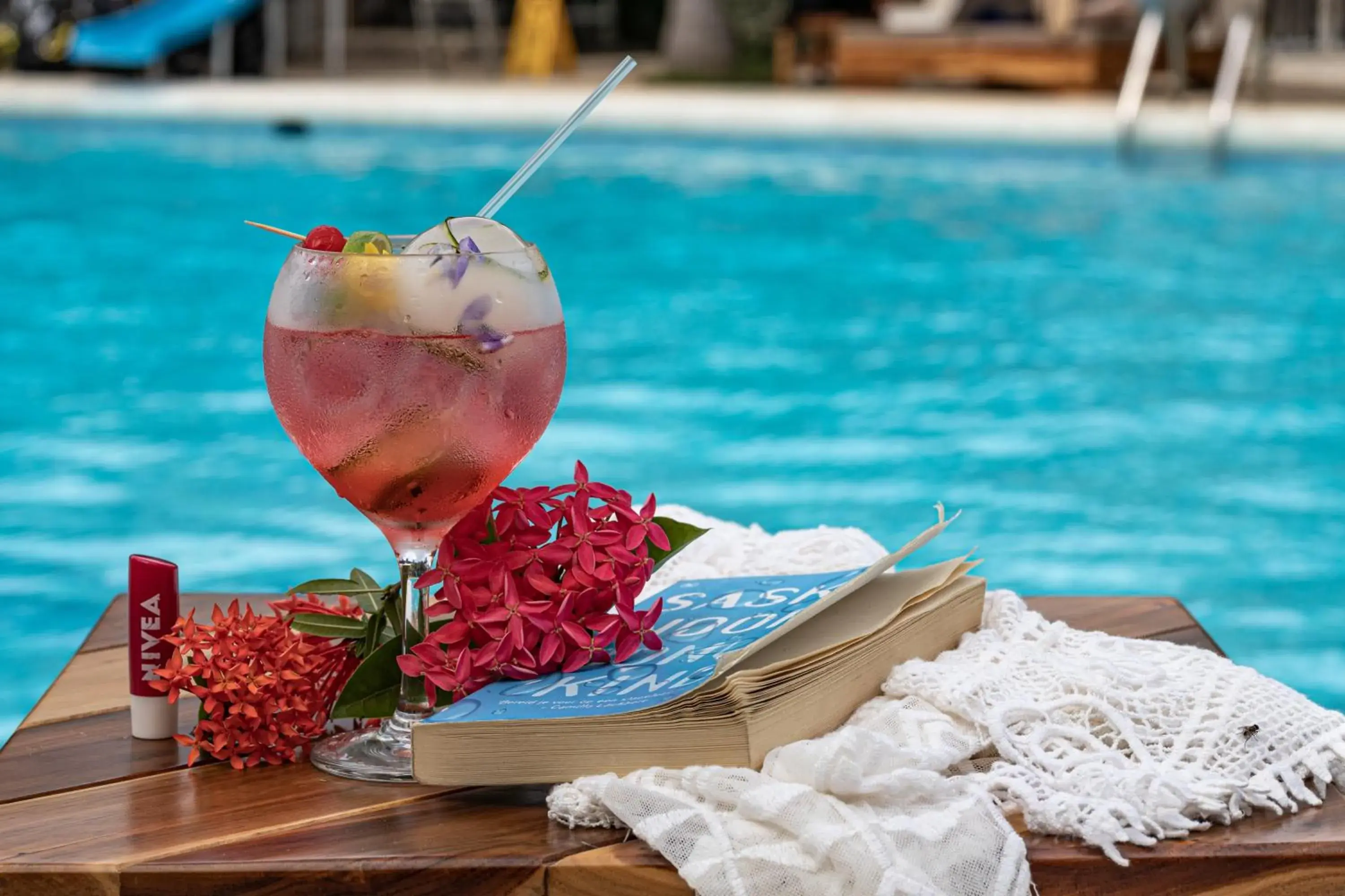 Lounge or bar in Hotel Cocoliso Island Resort Lounge or bar in Hotel Cocoliso Island Resort