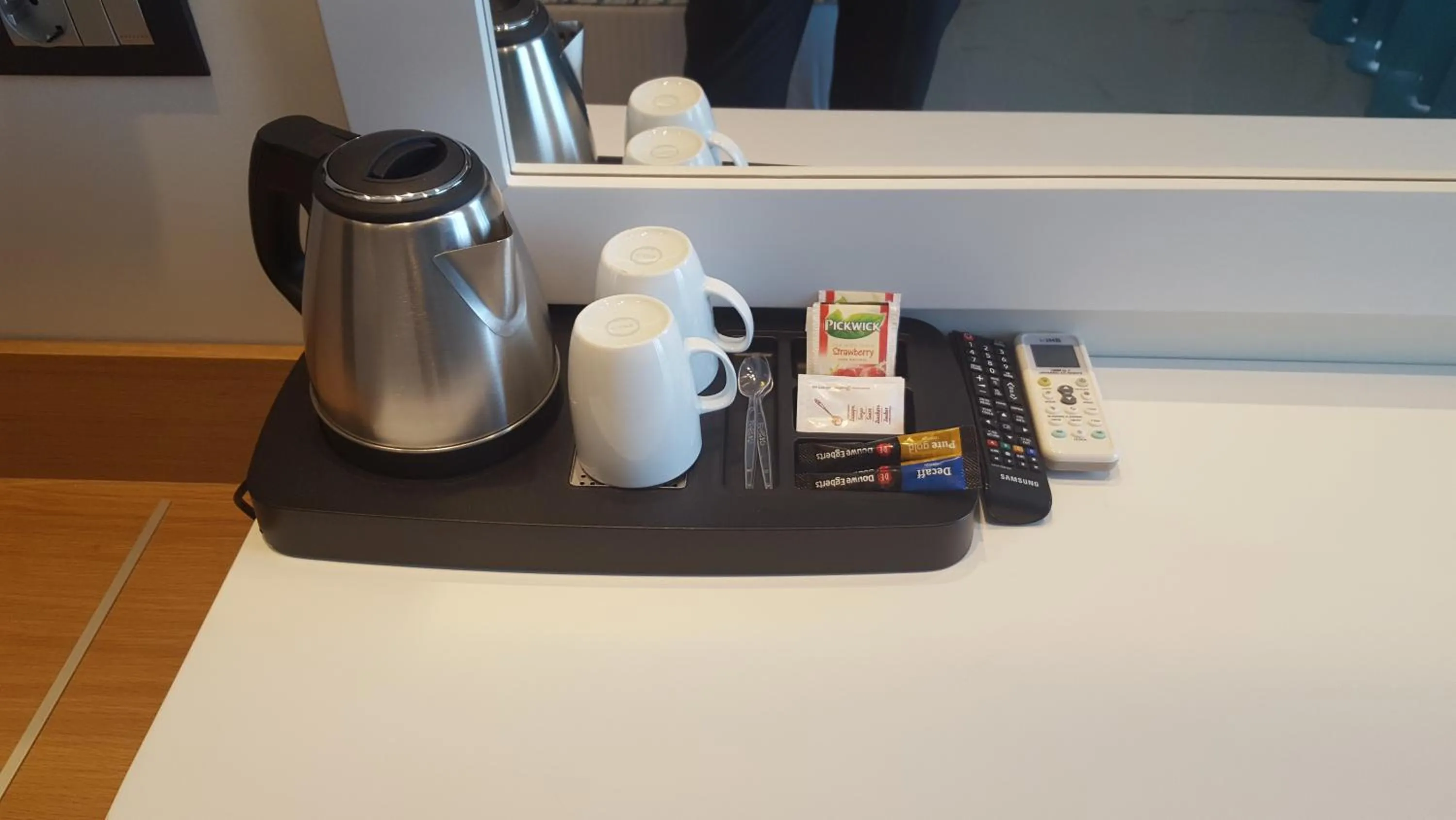 Coffee/tea facilities in Oceanis Park Hotel