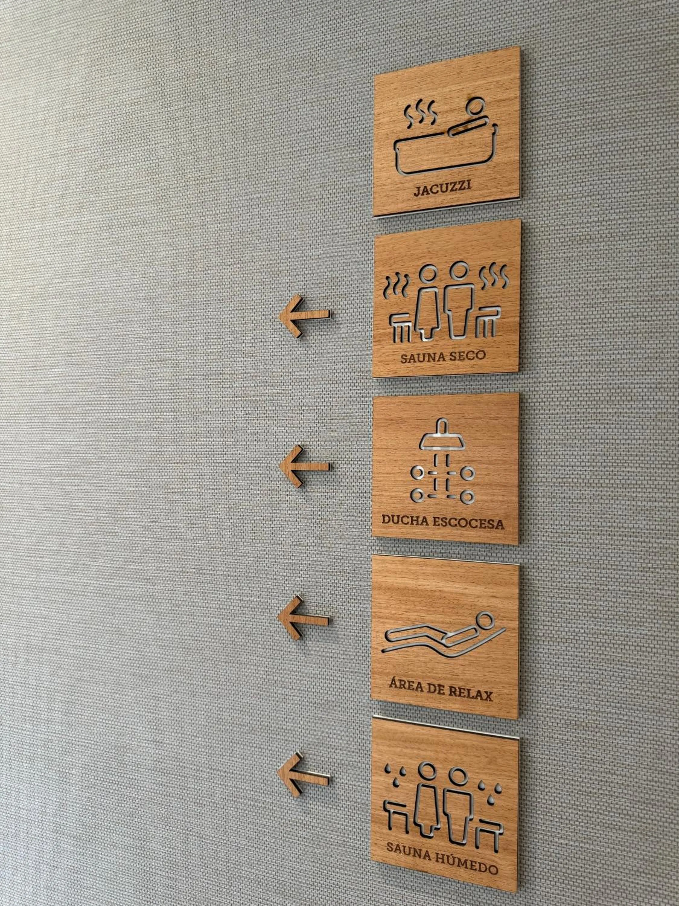 Logo/Certificate/Sign in Guemes Hotel & Spa