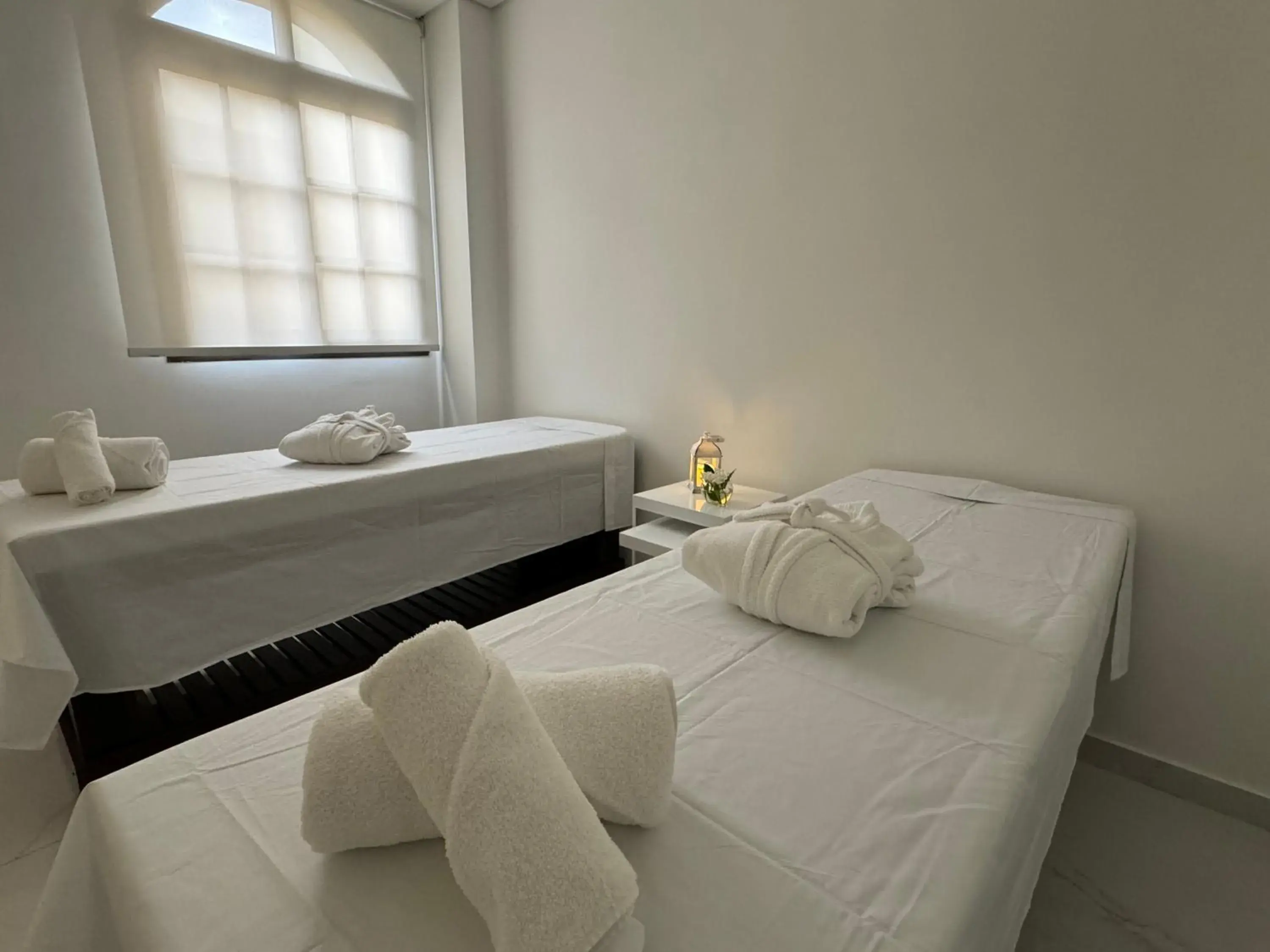 Massage, Bed in Guemes Hotel & Spa Massage, Bed in Guemes Hotel & Spa