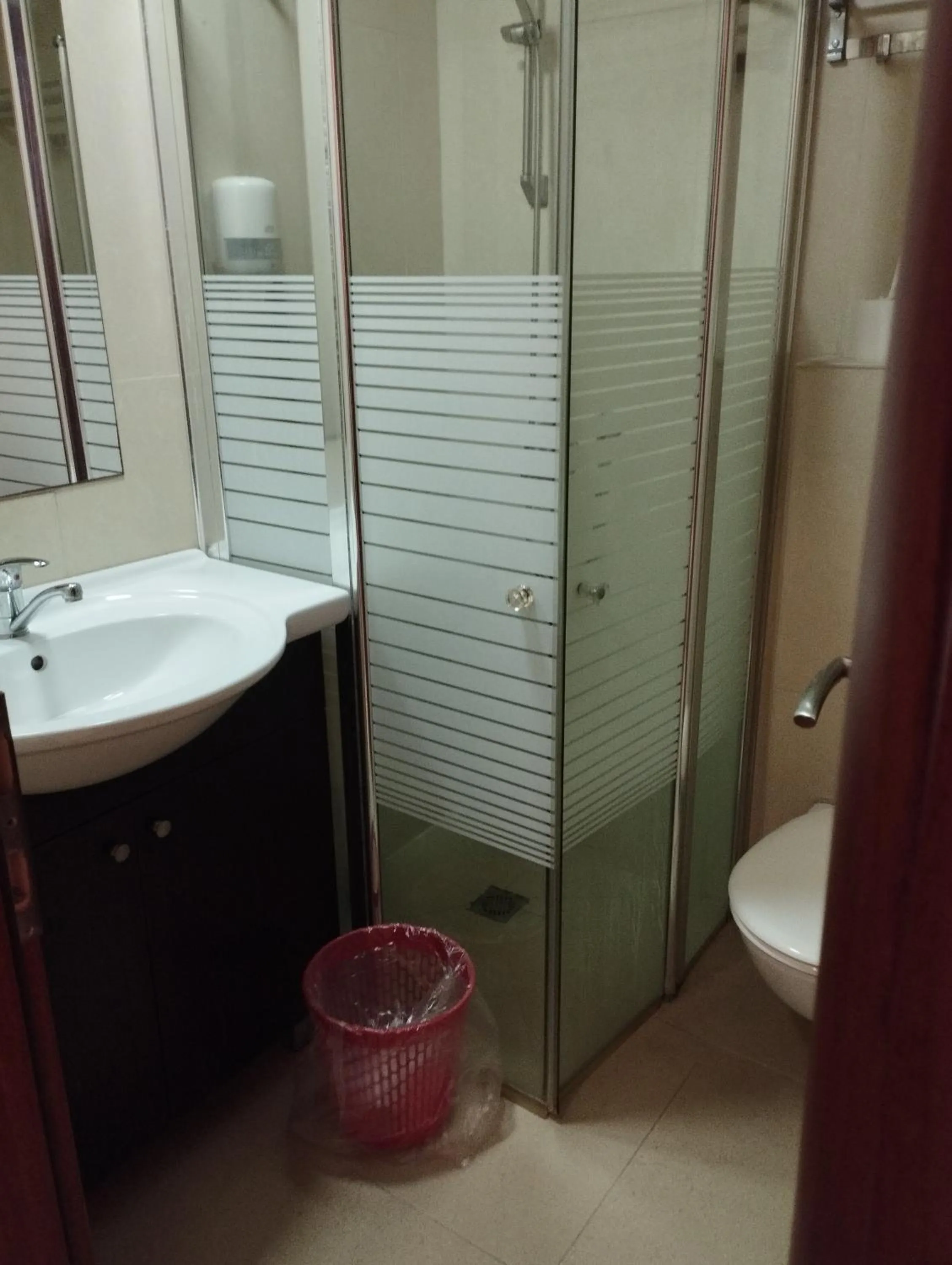 Shower in Ginot Yam Hotel