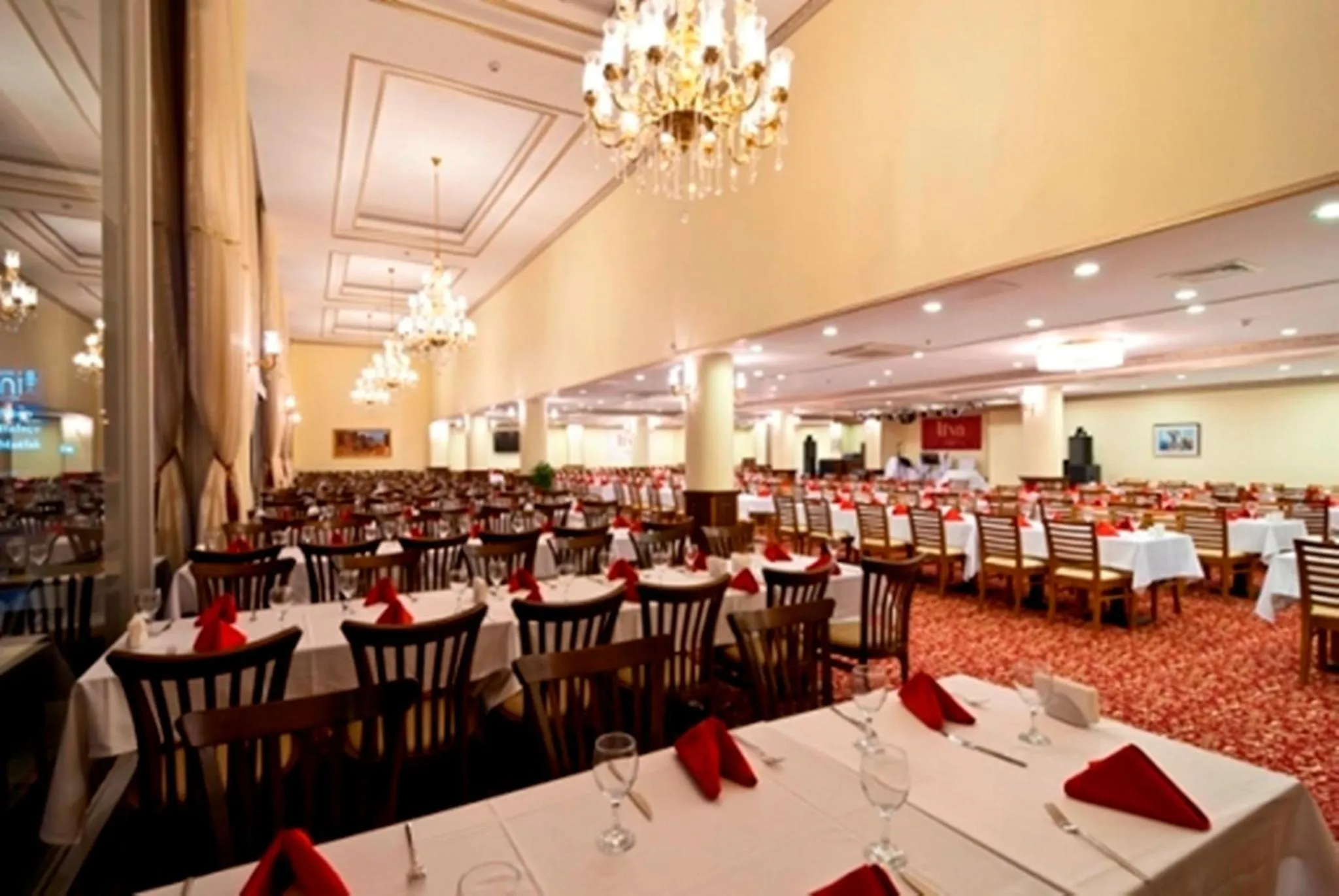 Restaurant/places to eat in Yücesoy Liva Hotel Spa & Convention Center Mersin